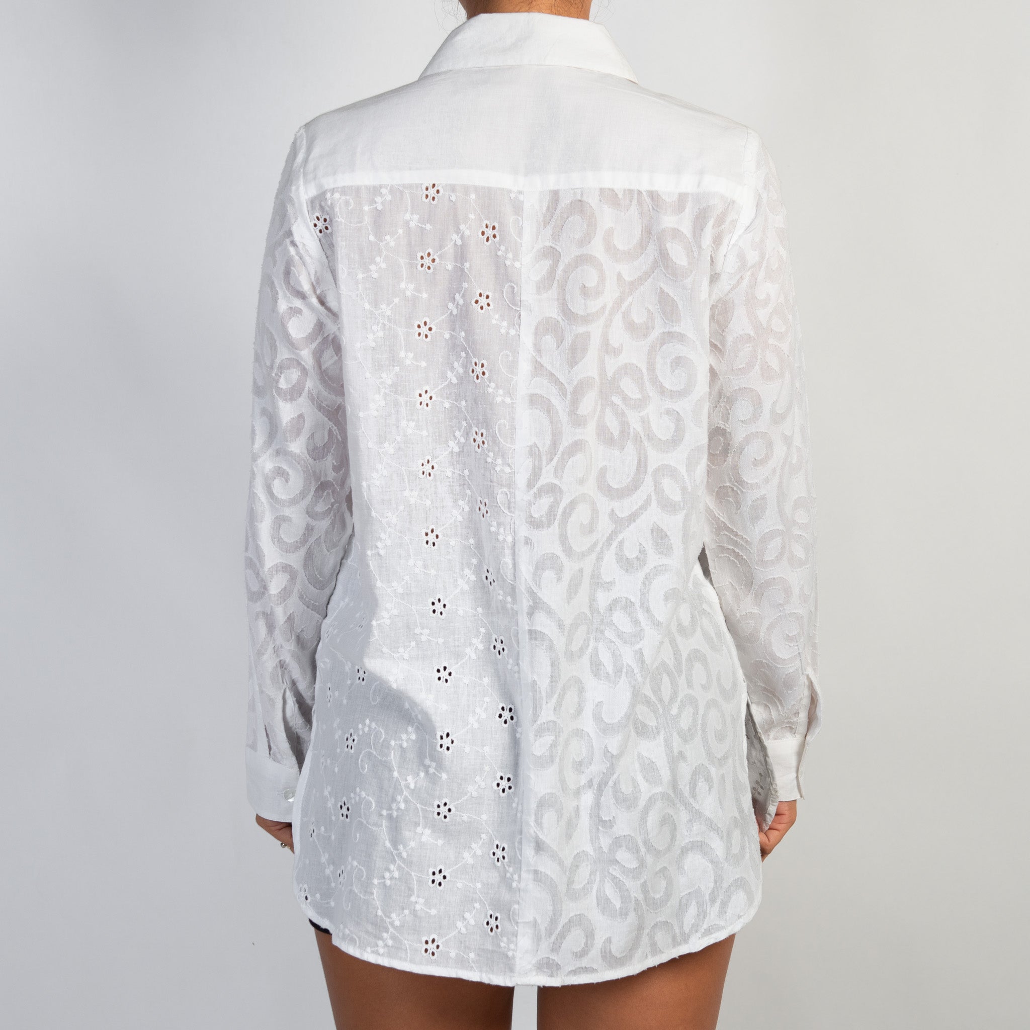 WHITE BRODERIE BLOUSE