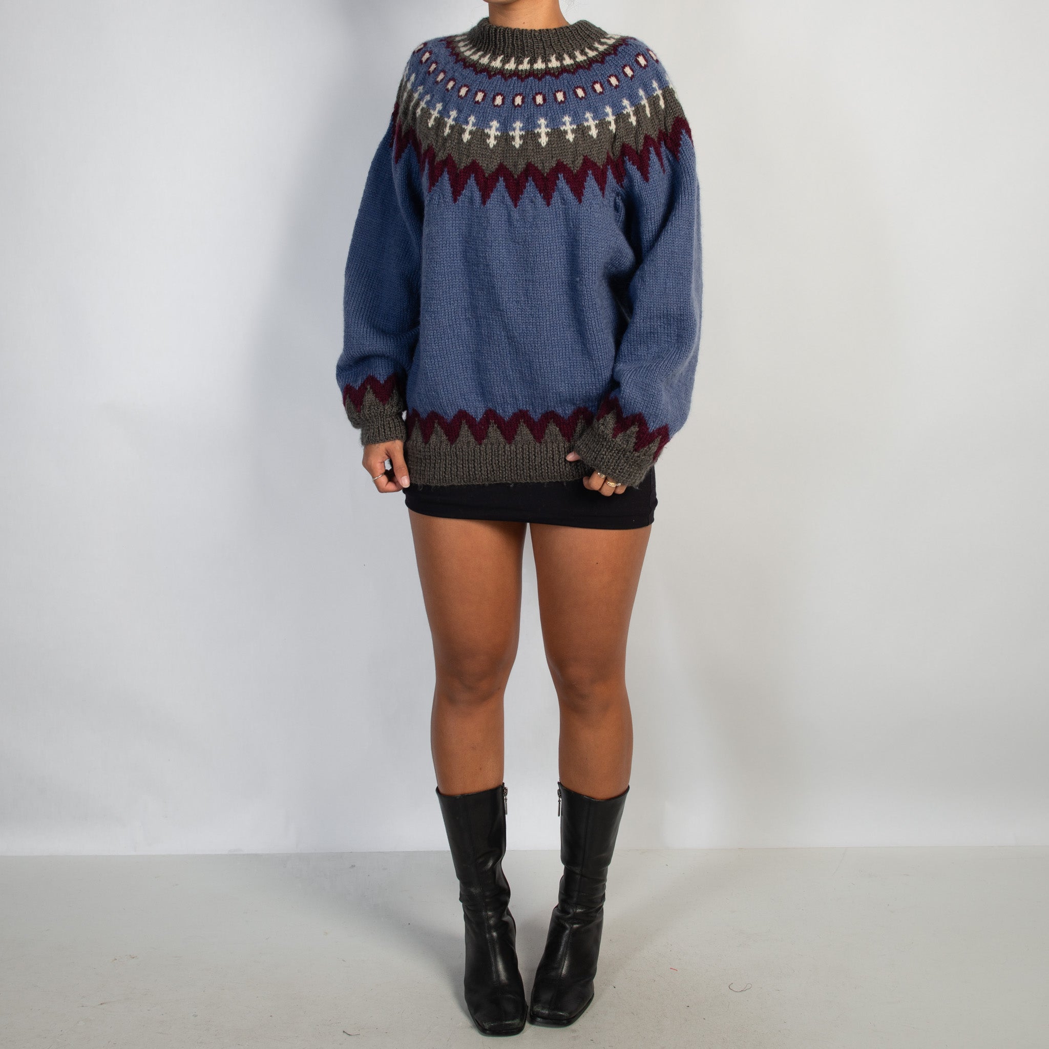 WOOL BLEND KNIT SWEATER