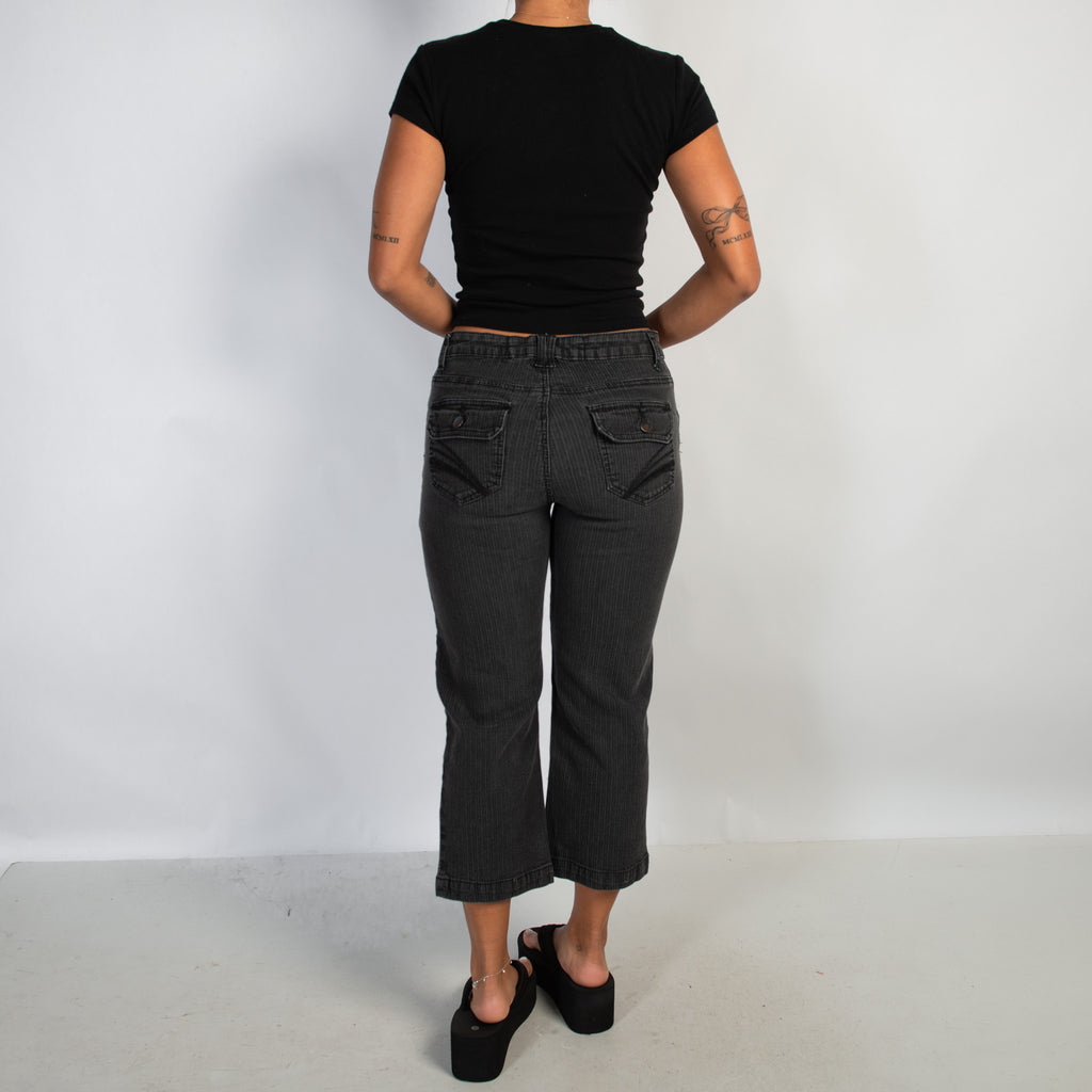 PINSTRIPE CAPRI JEANS