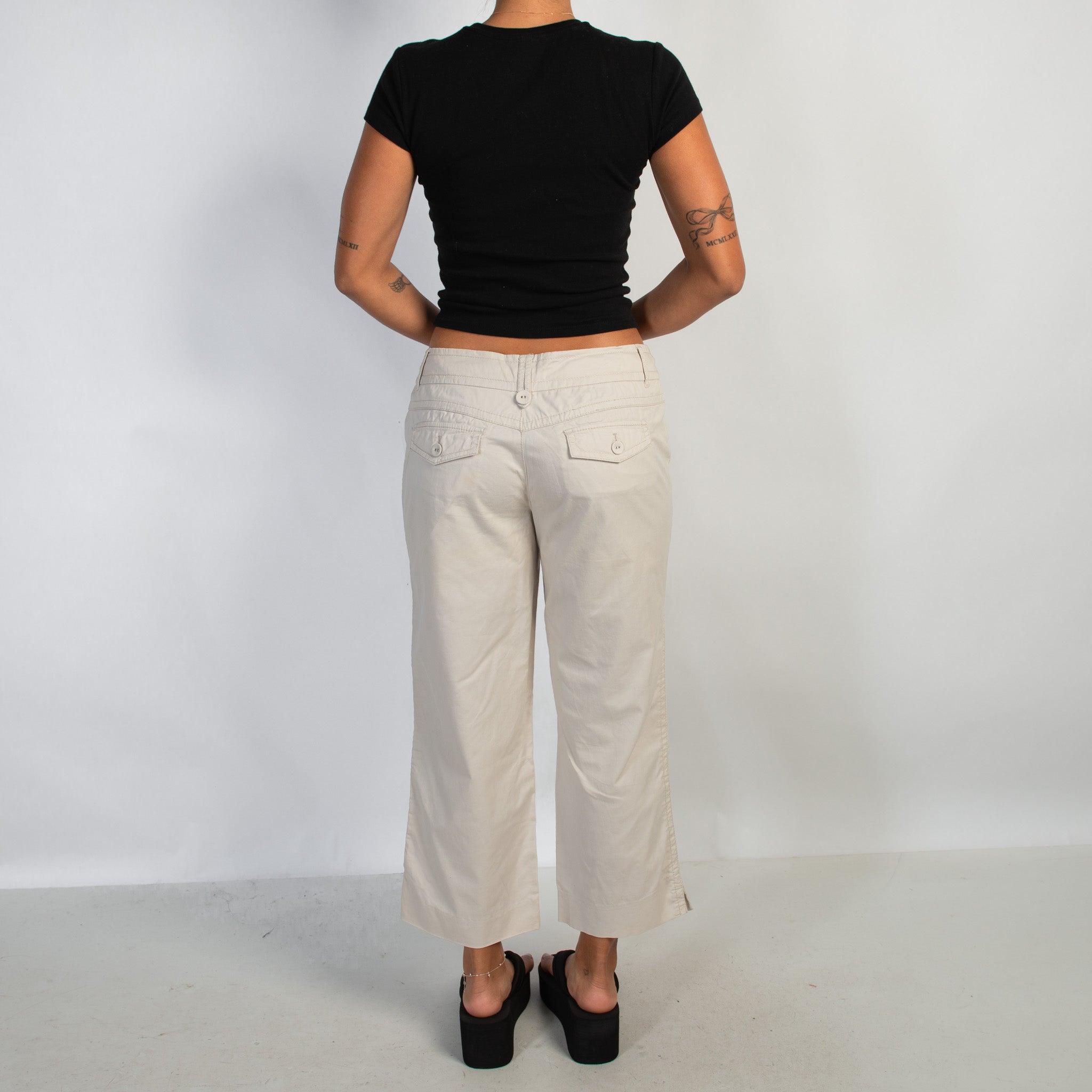 CREAM COTTON CROP PANTS