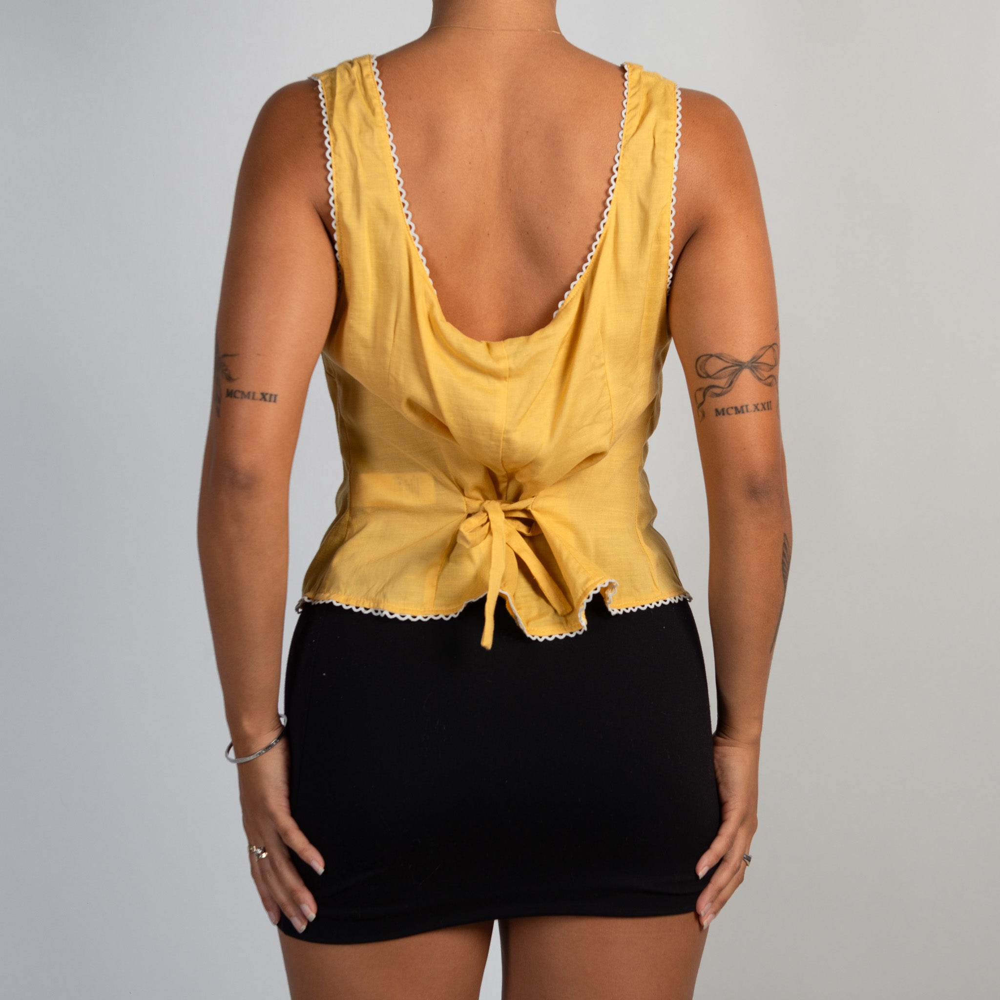 YELLOW PICOT TRIM TOP