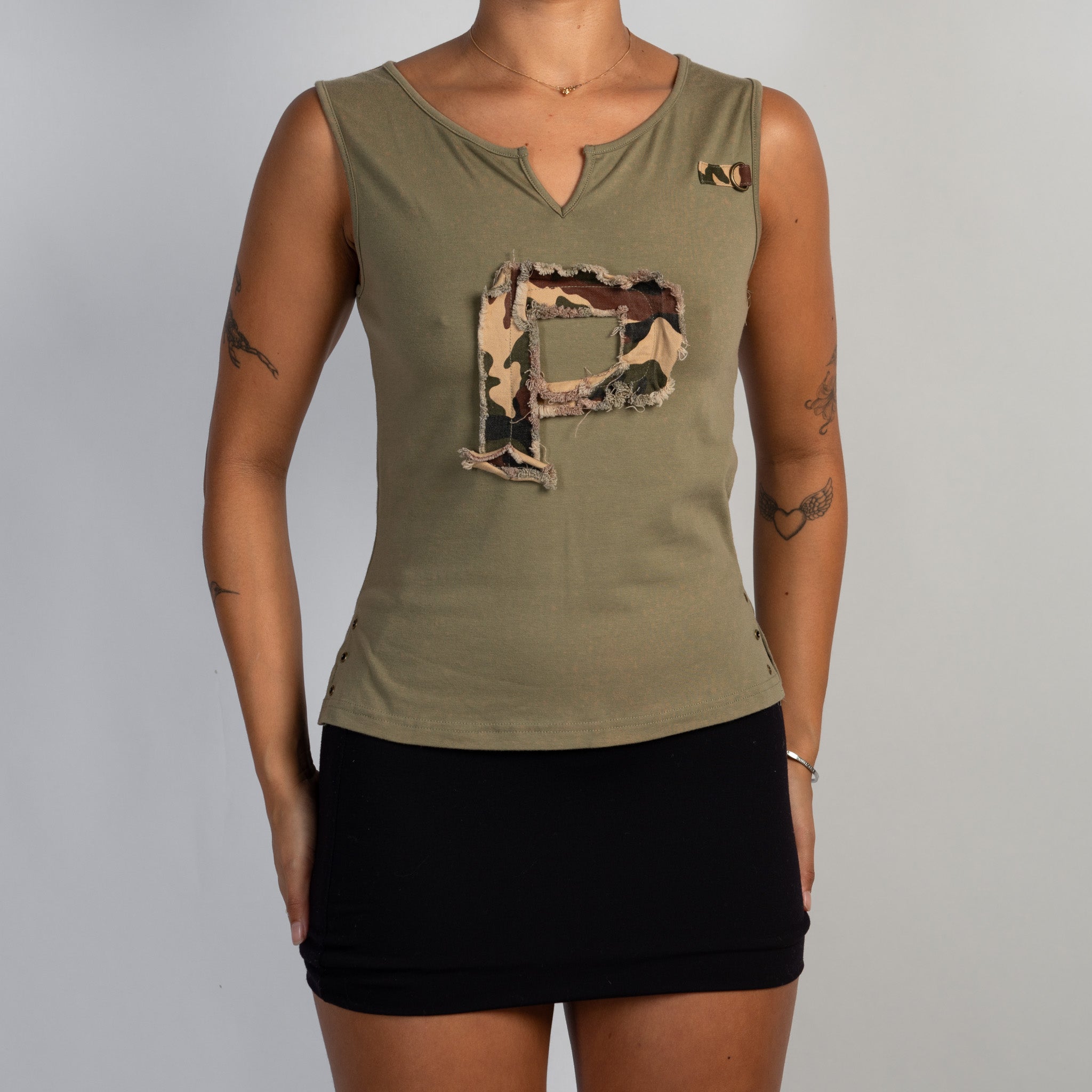 KHAKI SLEEVELESS TOP