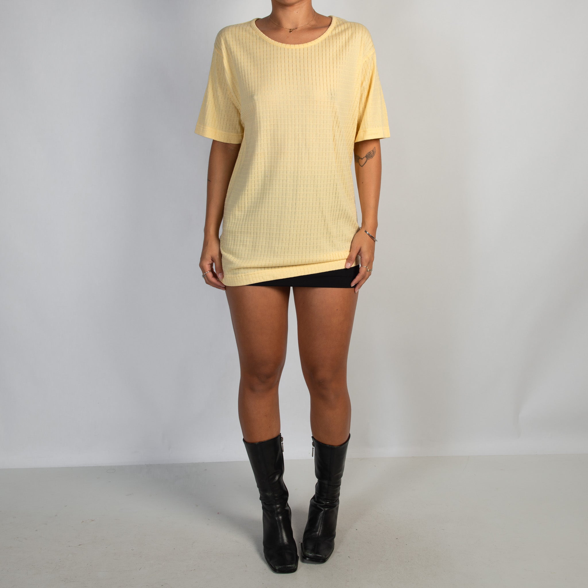 YELLOW TEXTURED TEE