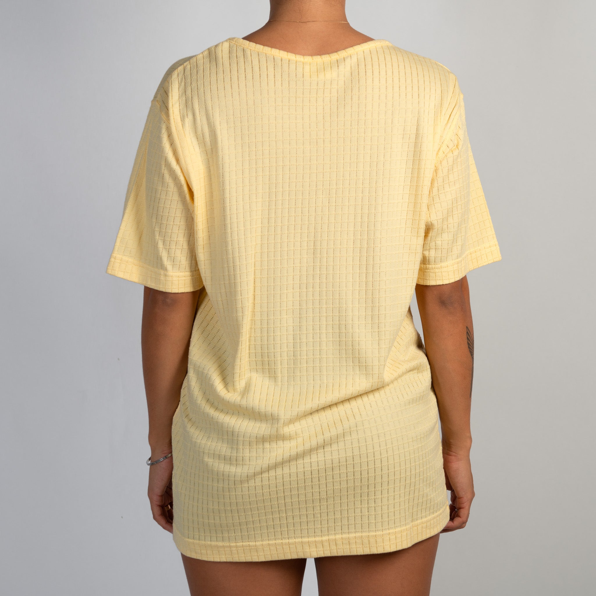 YELLOW TEXTURED TEE