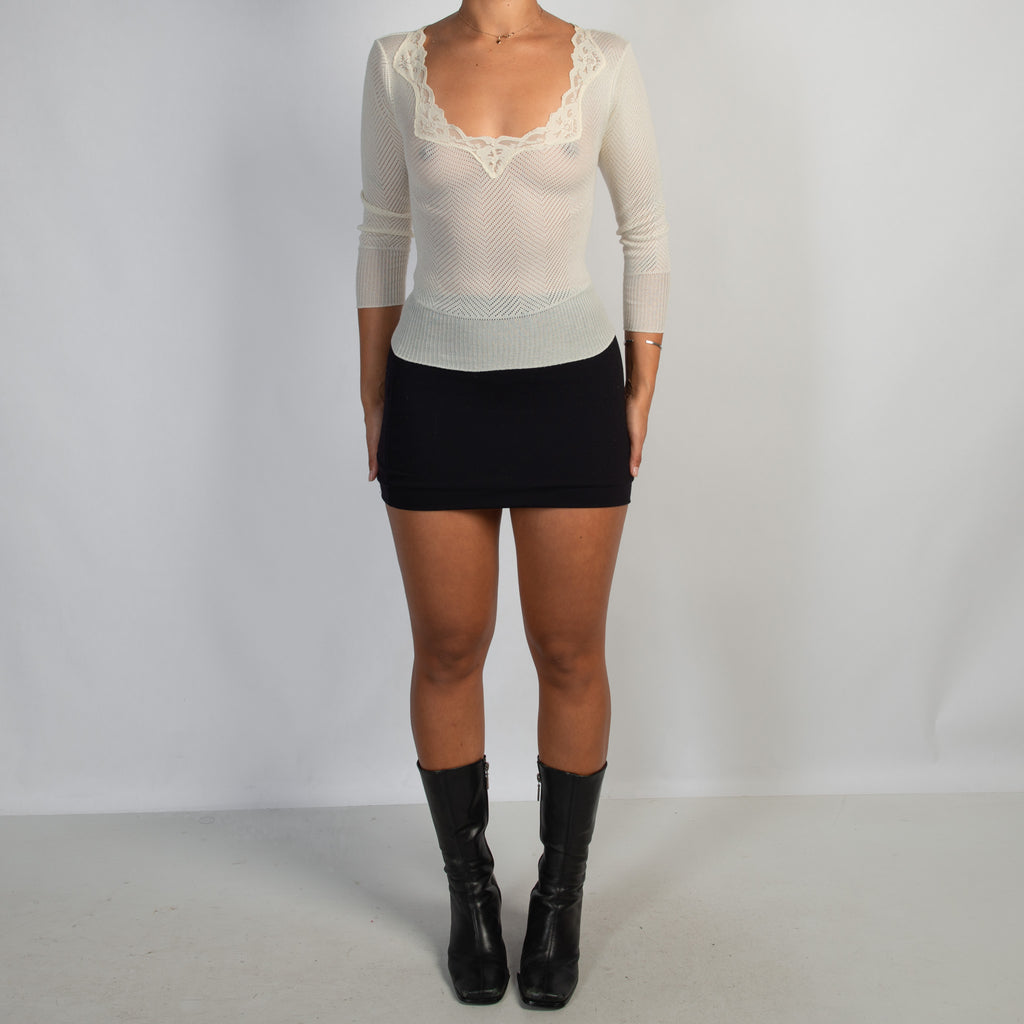 CREAM SHEER 3/4 SLEEVE TOP