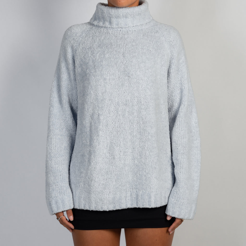 BLUE CHENILLE KNIT SWEATER