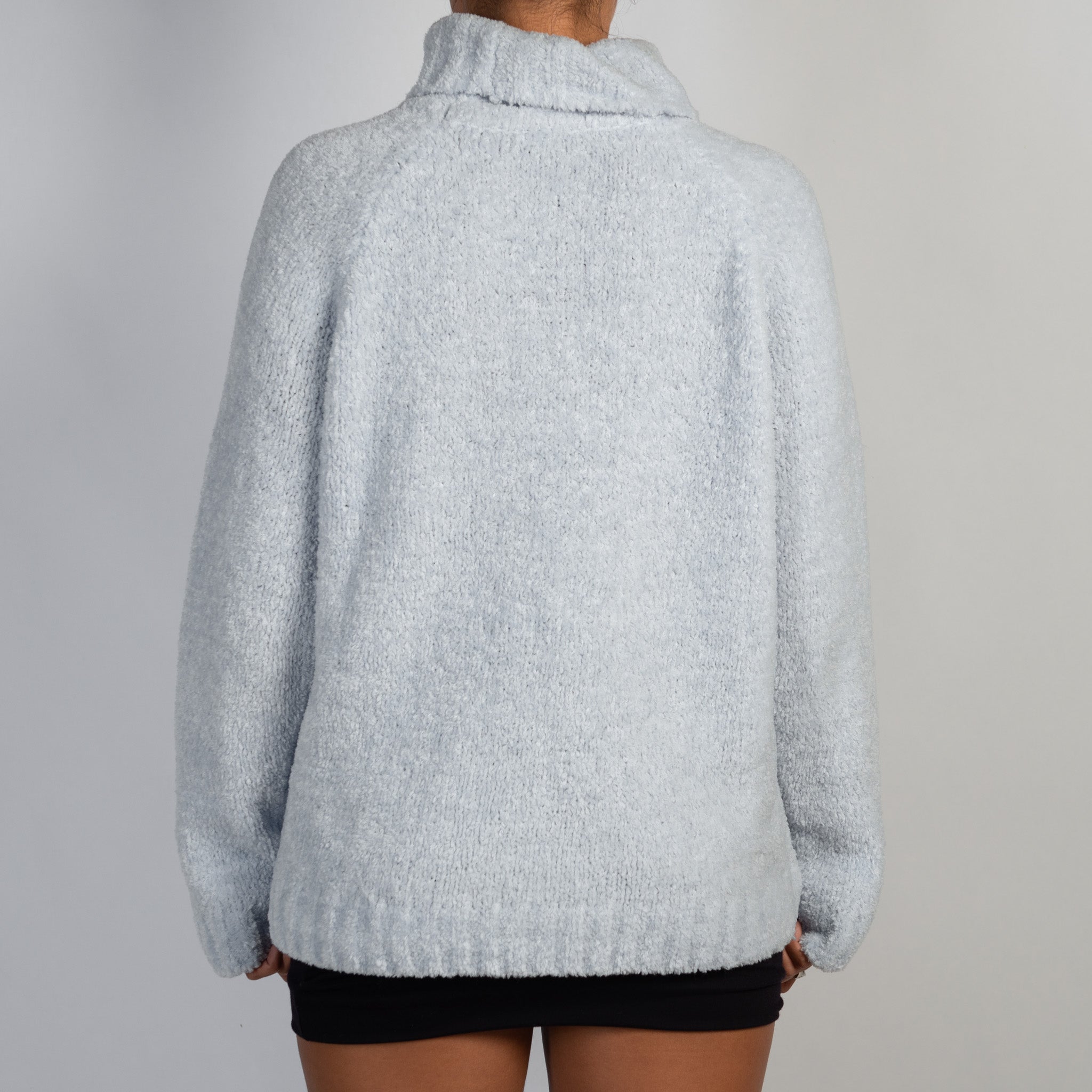BLUE CHENILLE KNIT SWEATER