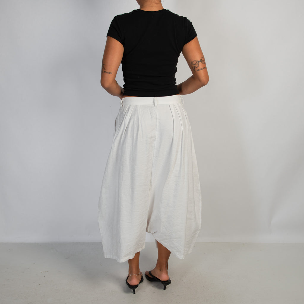 WHITE WIDE LEG CROP PANTS