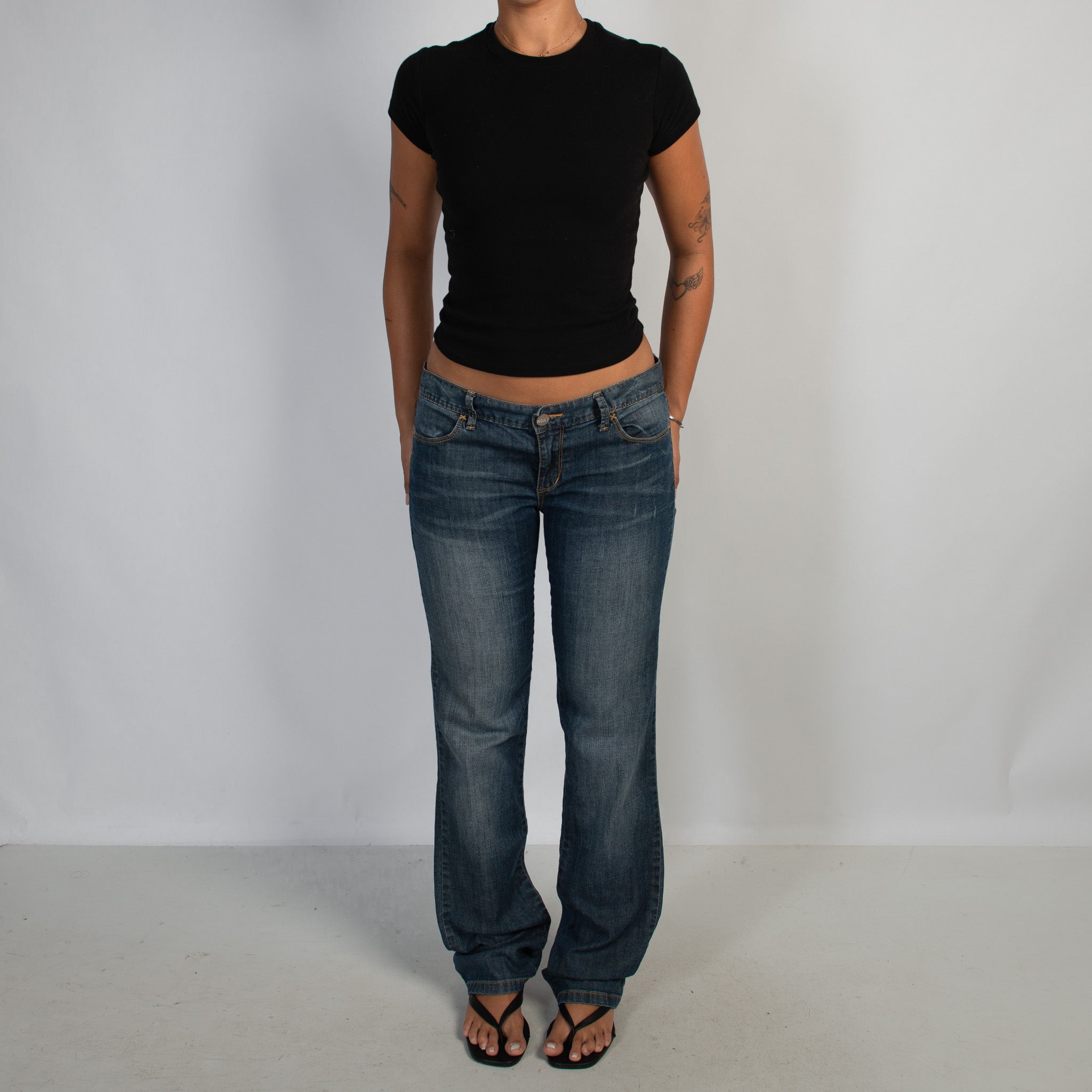 LOW RISE BOOTCUT JEANS