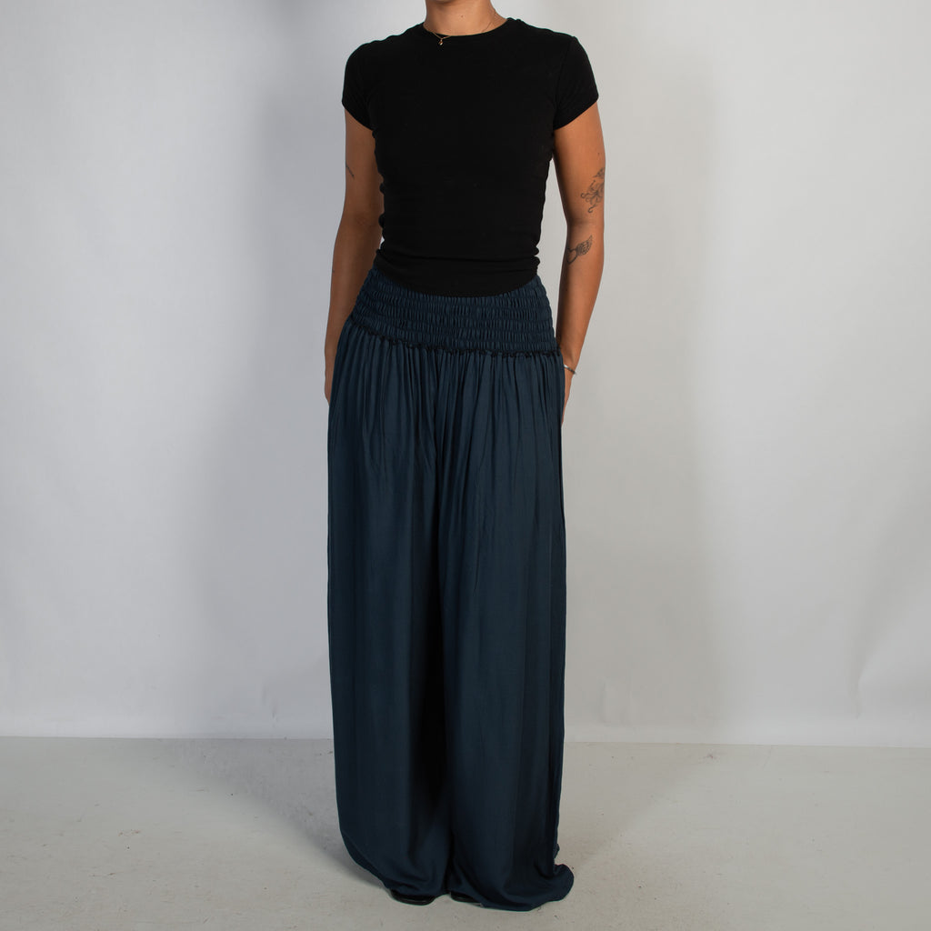 NAVY WIDE LEG RELAXED PANTS