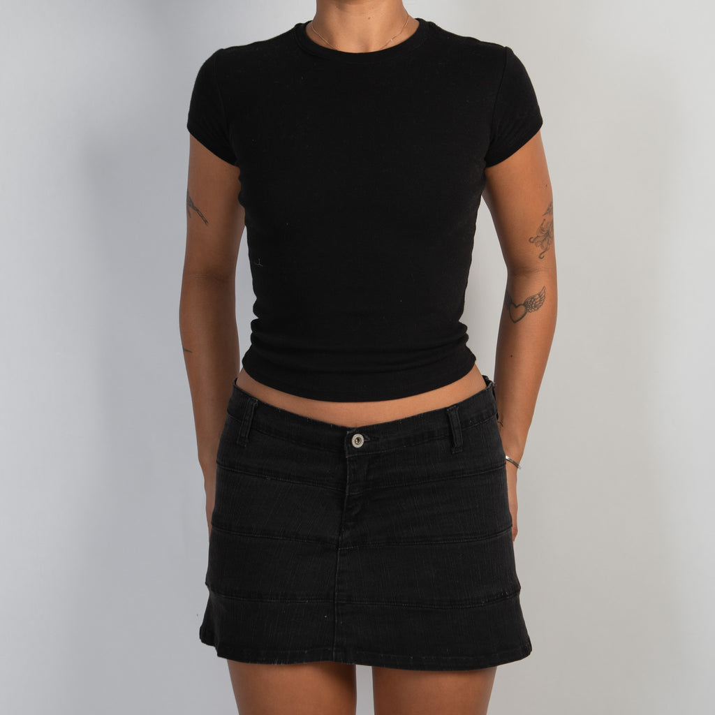 BLACK PANEL MINI SKIRT