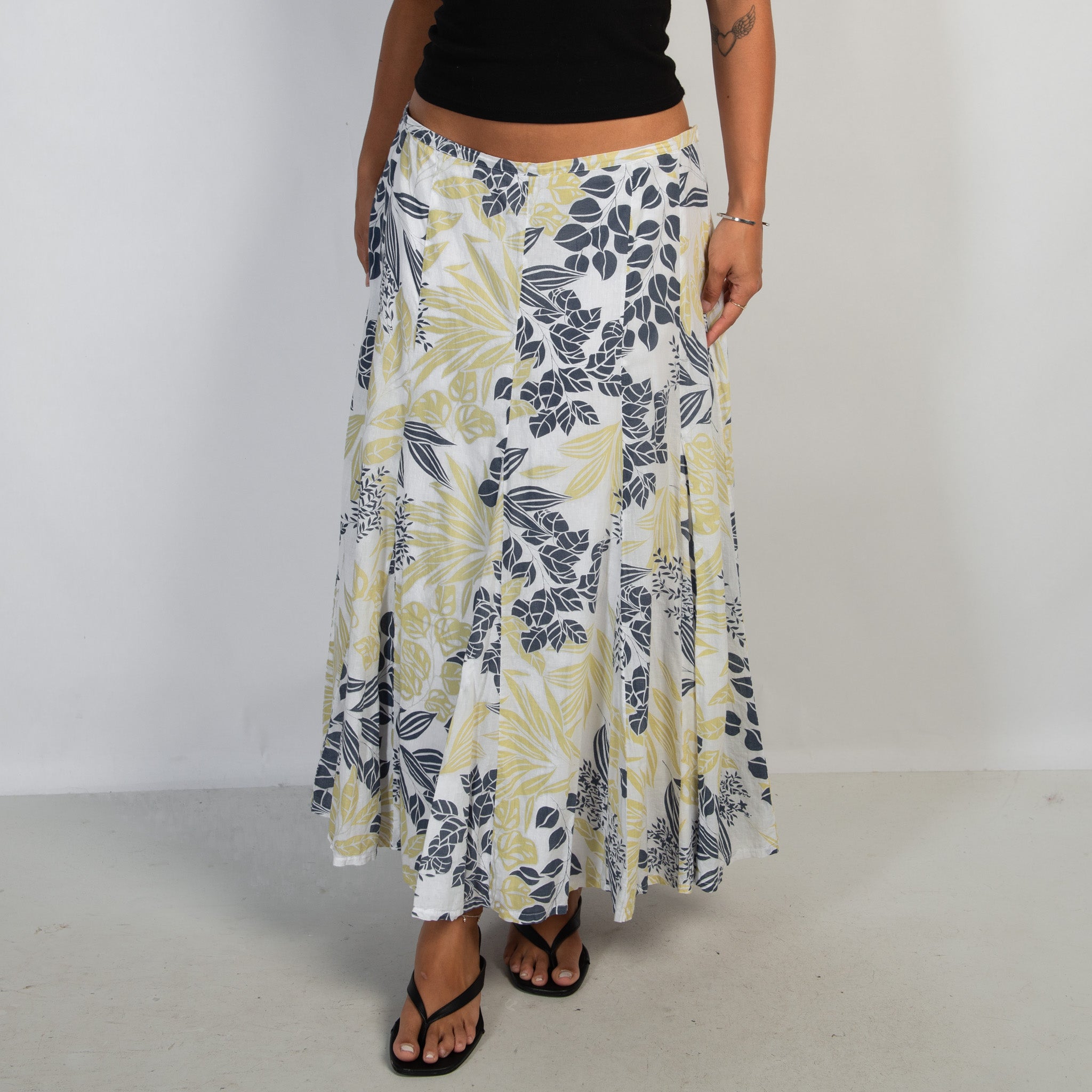 FLORAL LONGLINE SKIRT