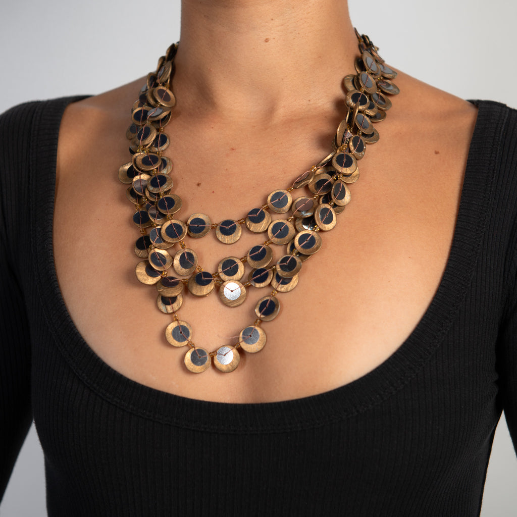 BROWN LAYERED NECKLACE