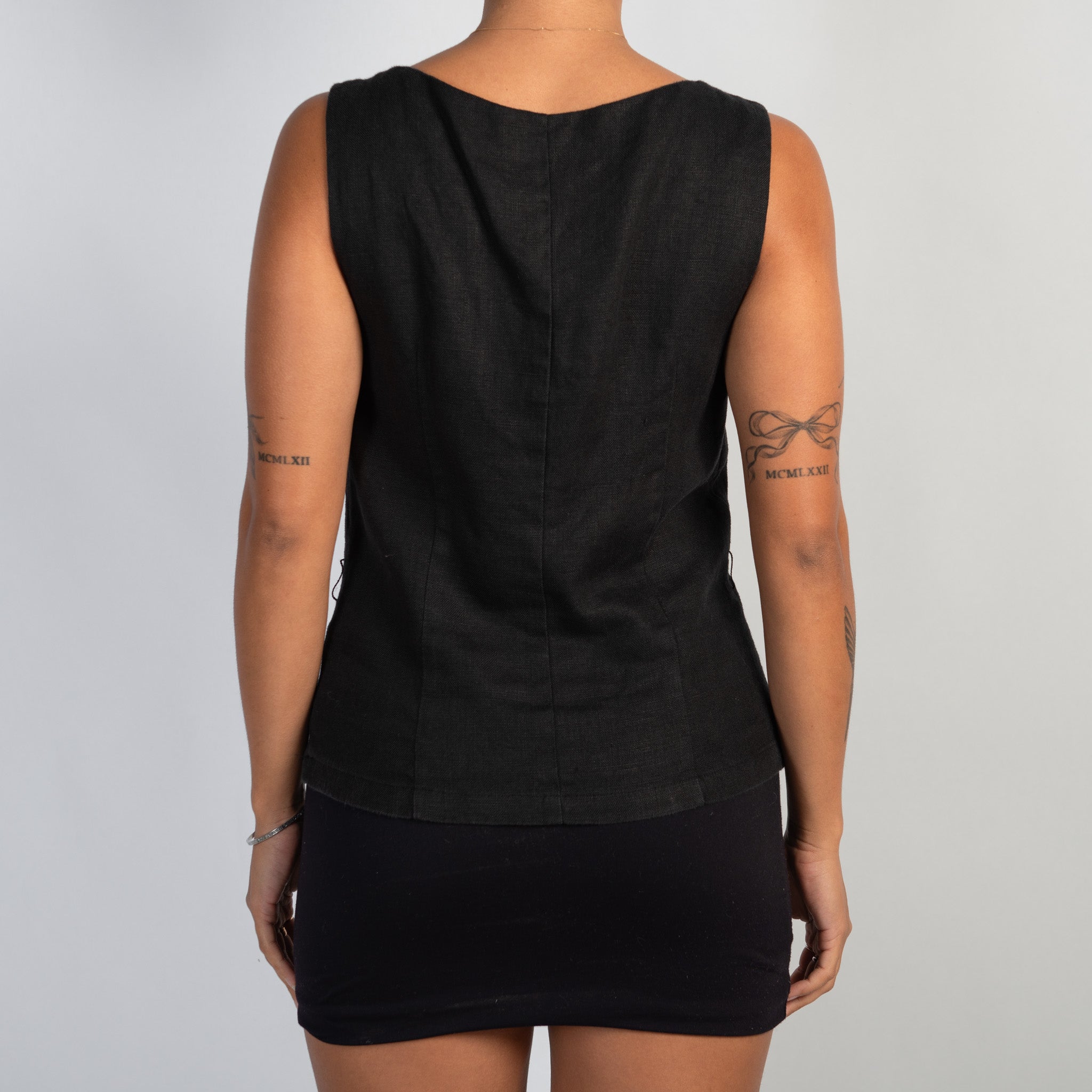 LINEN SLEEVELESS TOP