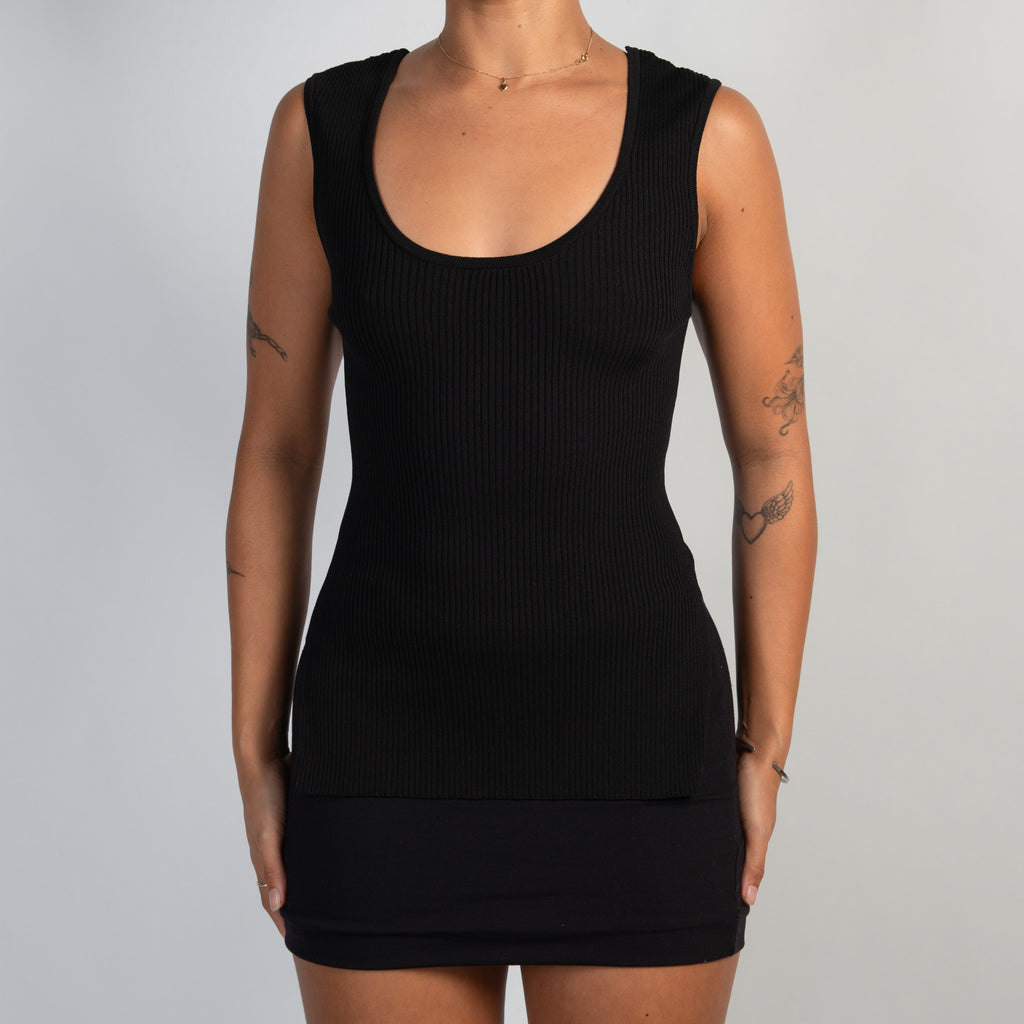 REVERSIBLE SCOOP TANK TOP