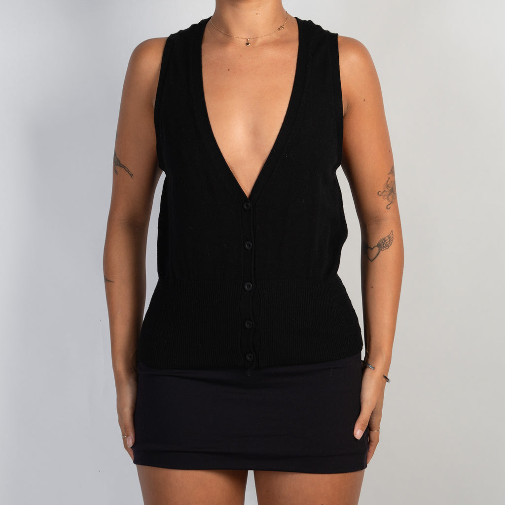 BLACK KNIT BUTTON VEST