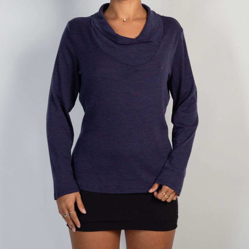 DEEP PURPLE WOOL TOP