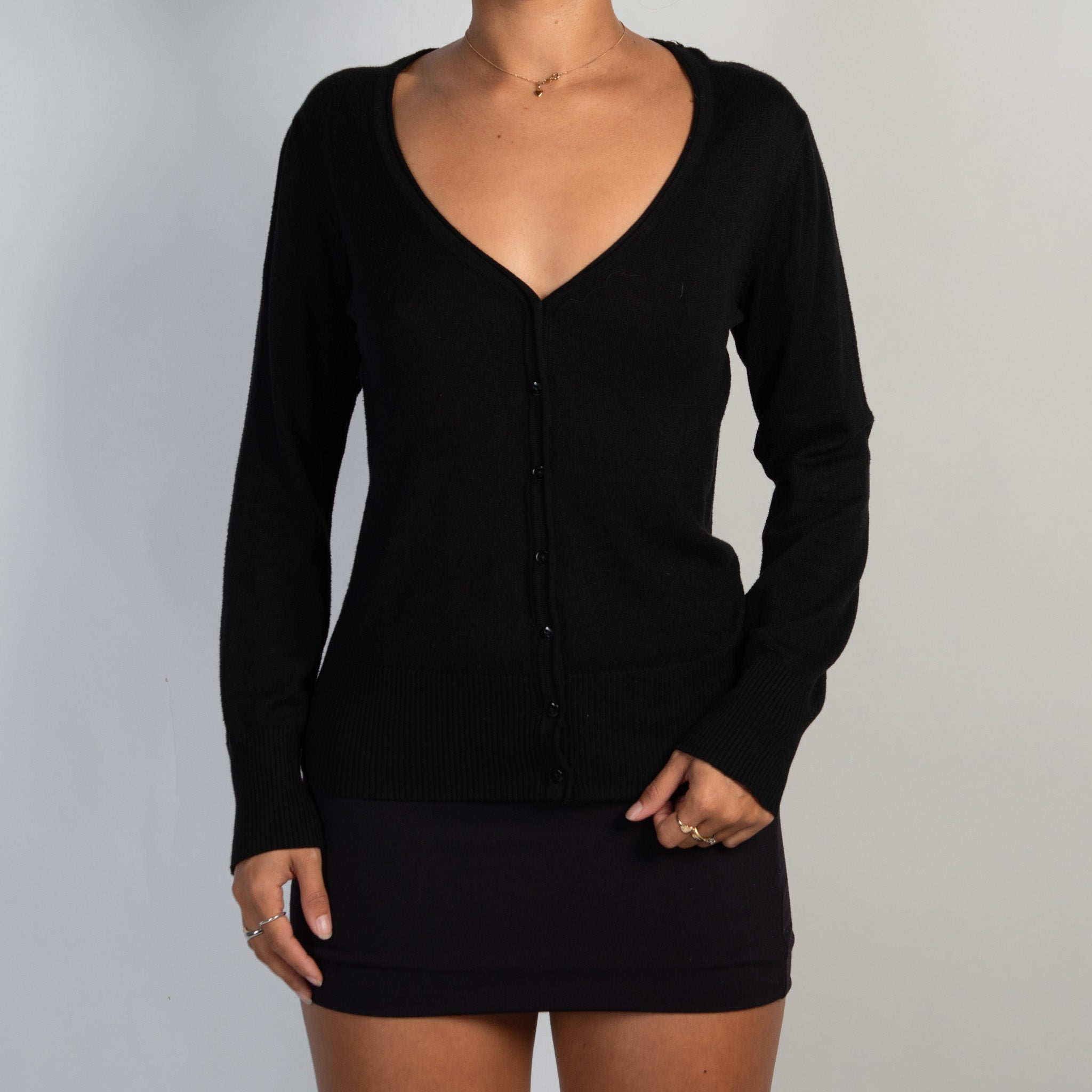 CLASSIC BLACK CARDIGAN
