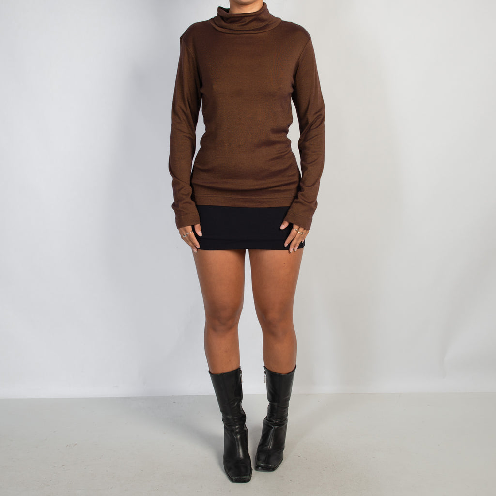 BROWN LONG SLEEVE TOP