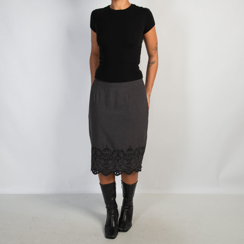 GREY EMBROIDERED MIDI SKIRT