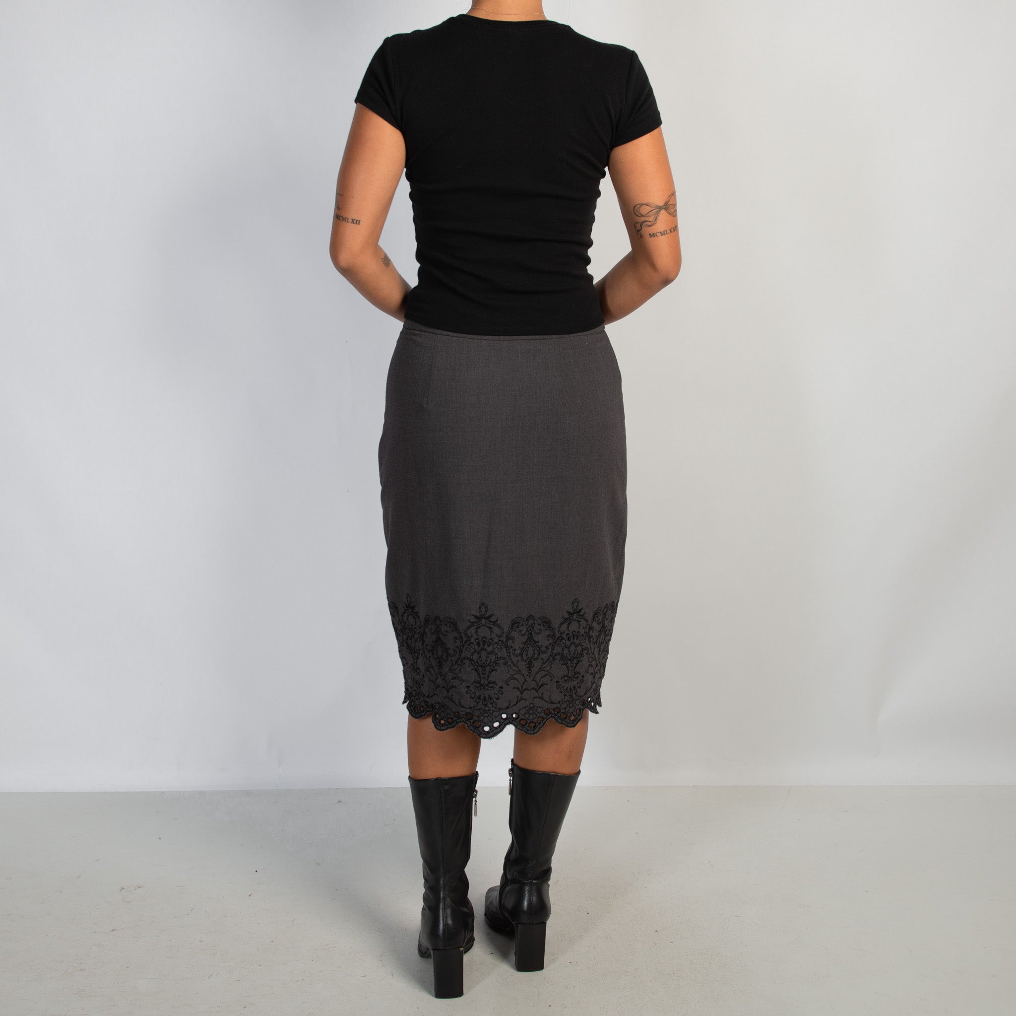 GREY EMBROIDERED MIDI SKIRT