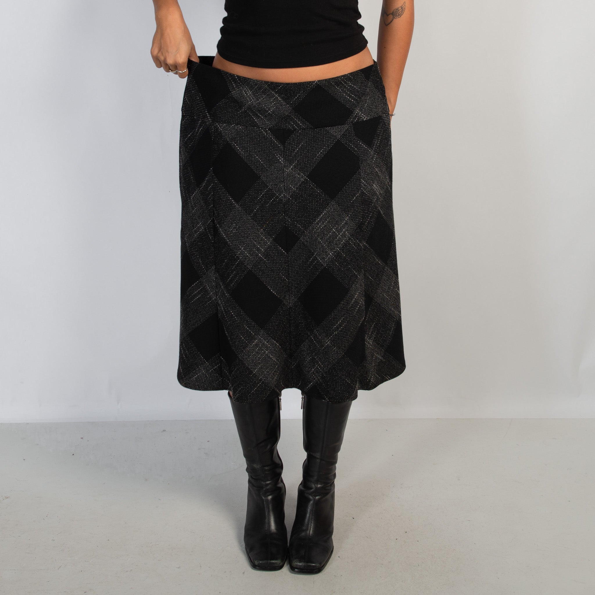 B&W PATTERN MIDI SKIRT