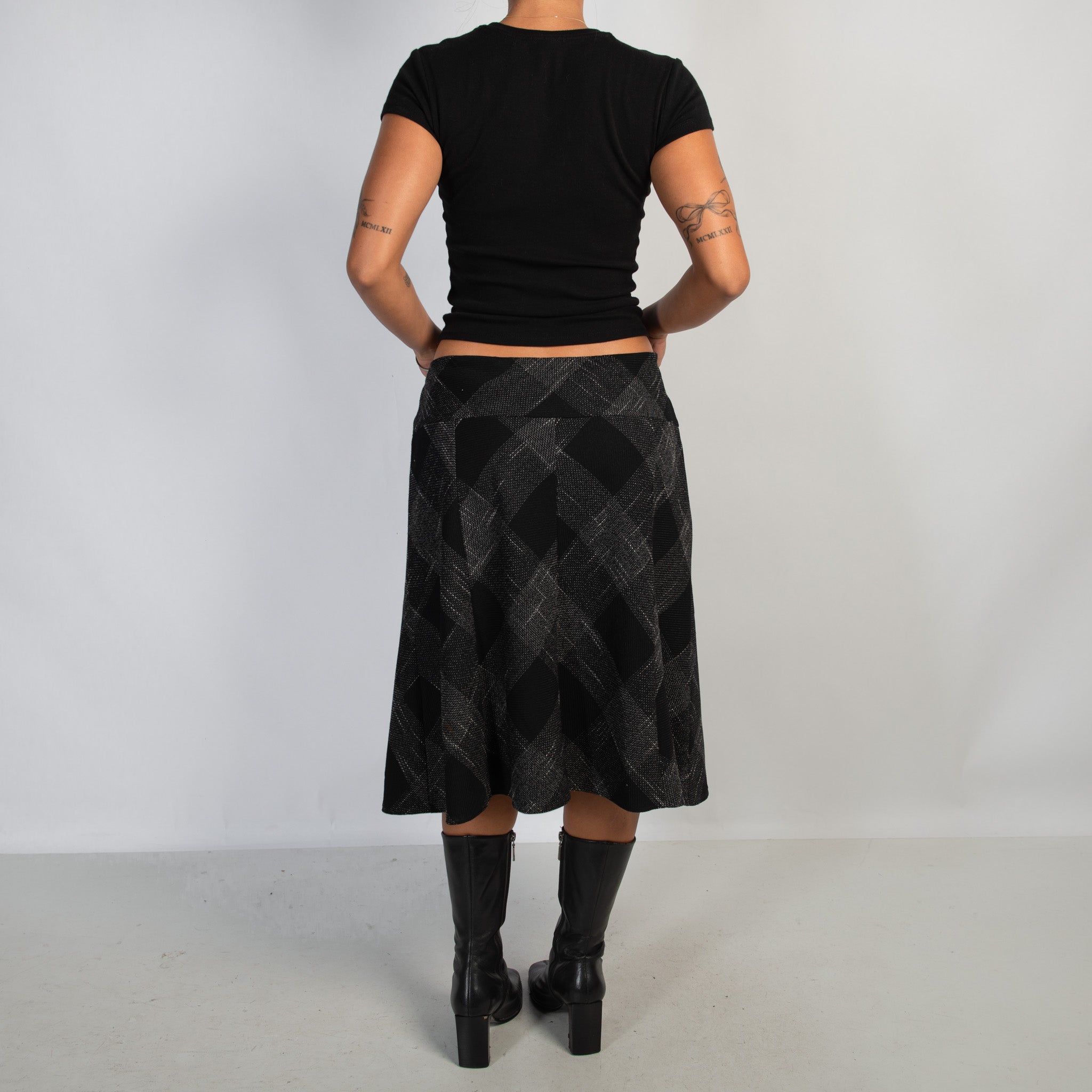 B&W PATTERN MIDI SKIRT