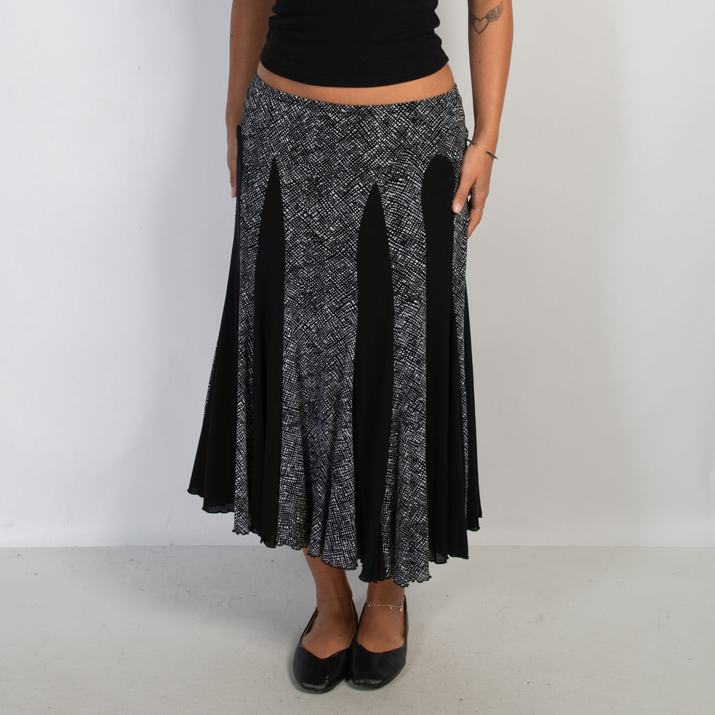MESH PATTERN MIDI SKIRT