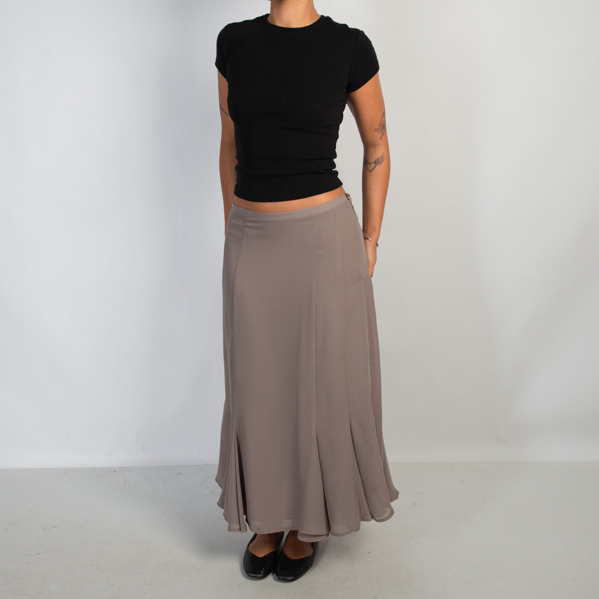 GREIGE LONGLINE SKIRT