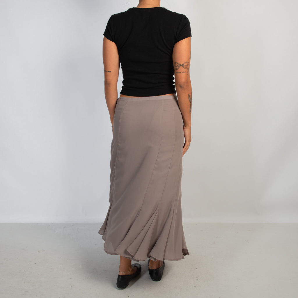 GREIGE LONGLINE SKIRT