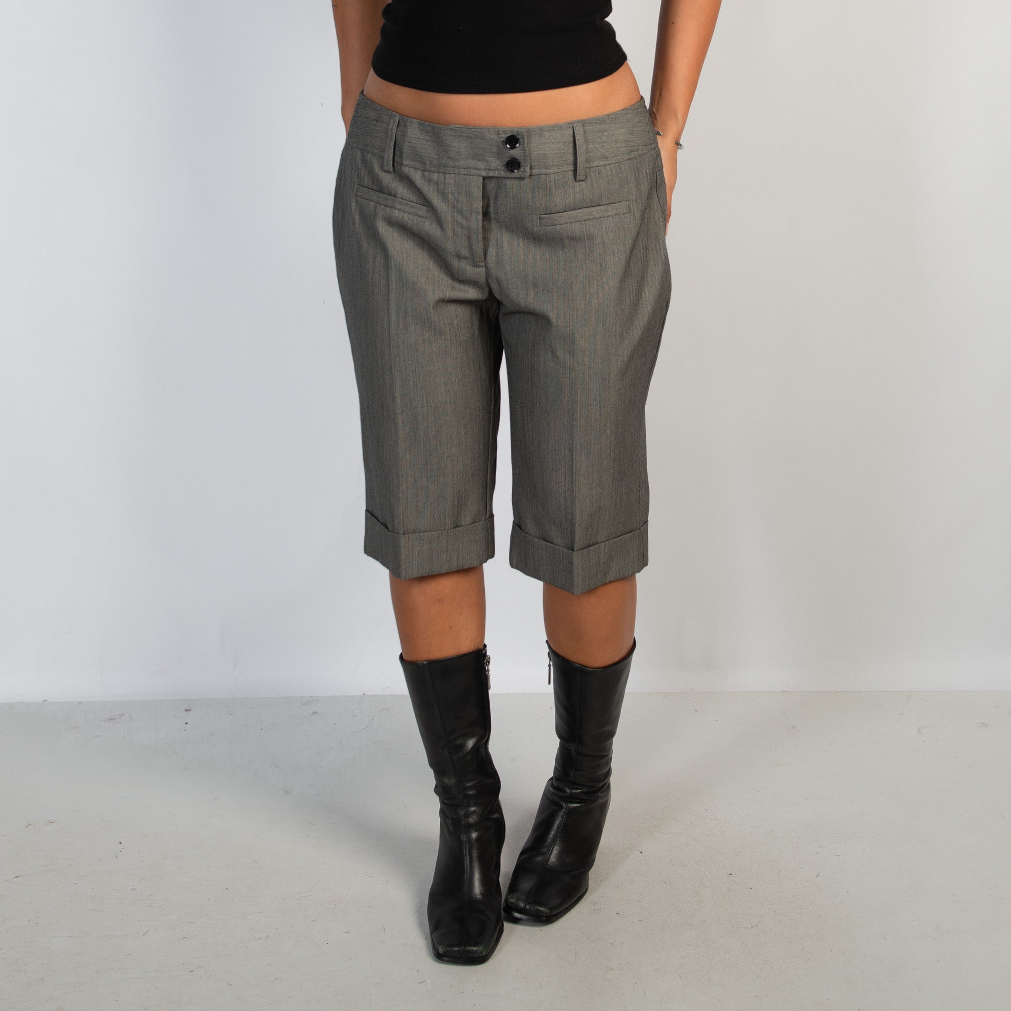 GREY TAILORED CROP PANTS