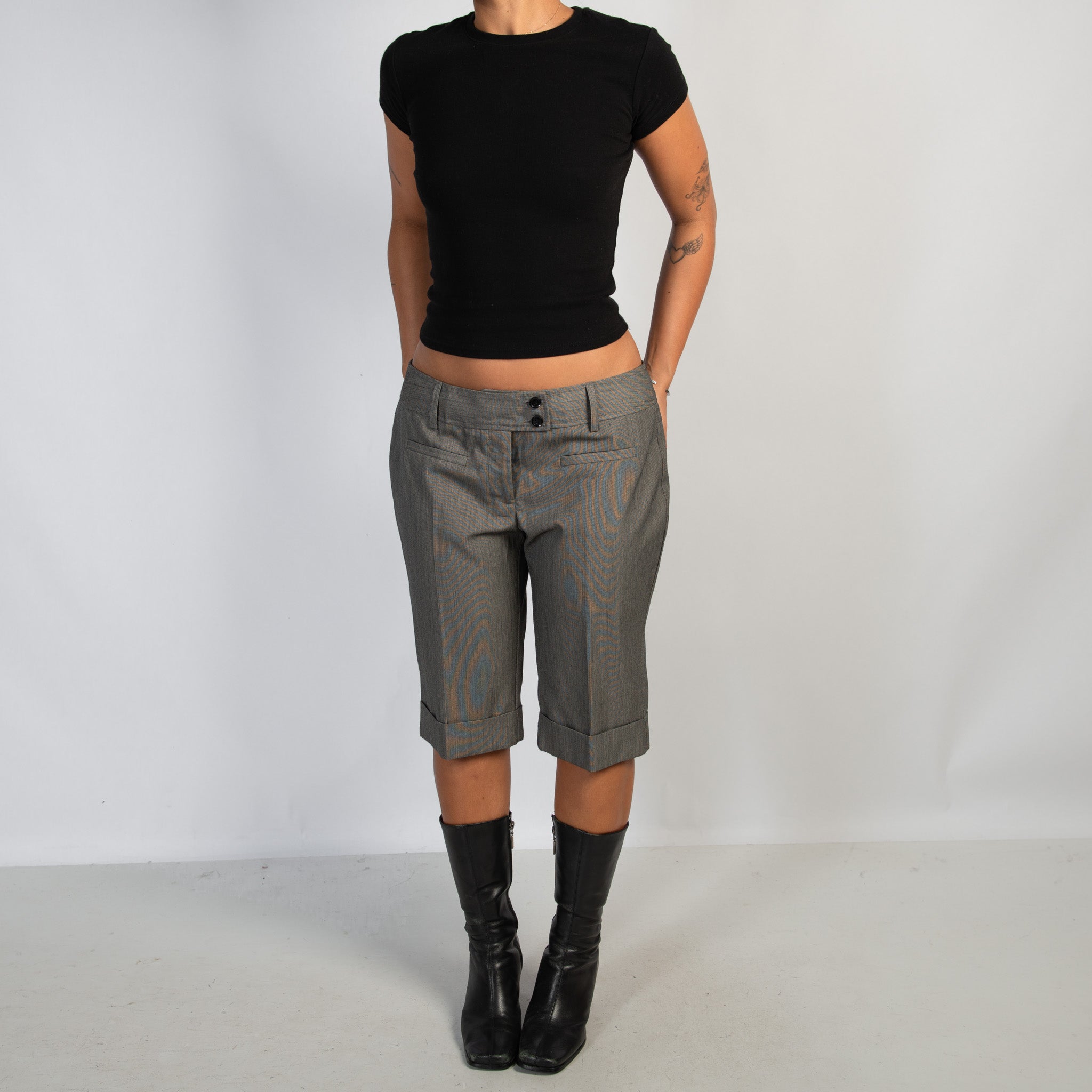 GREY TAILORED CROP PANTS
