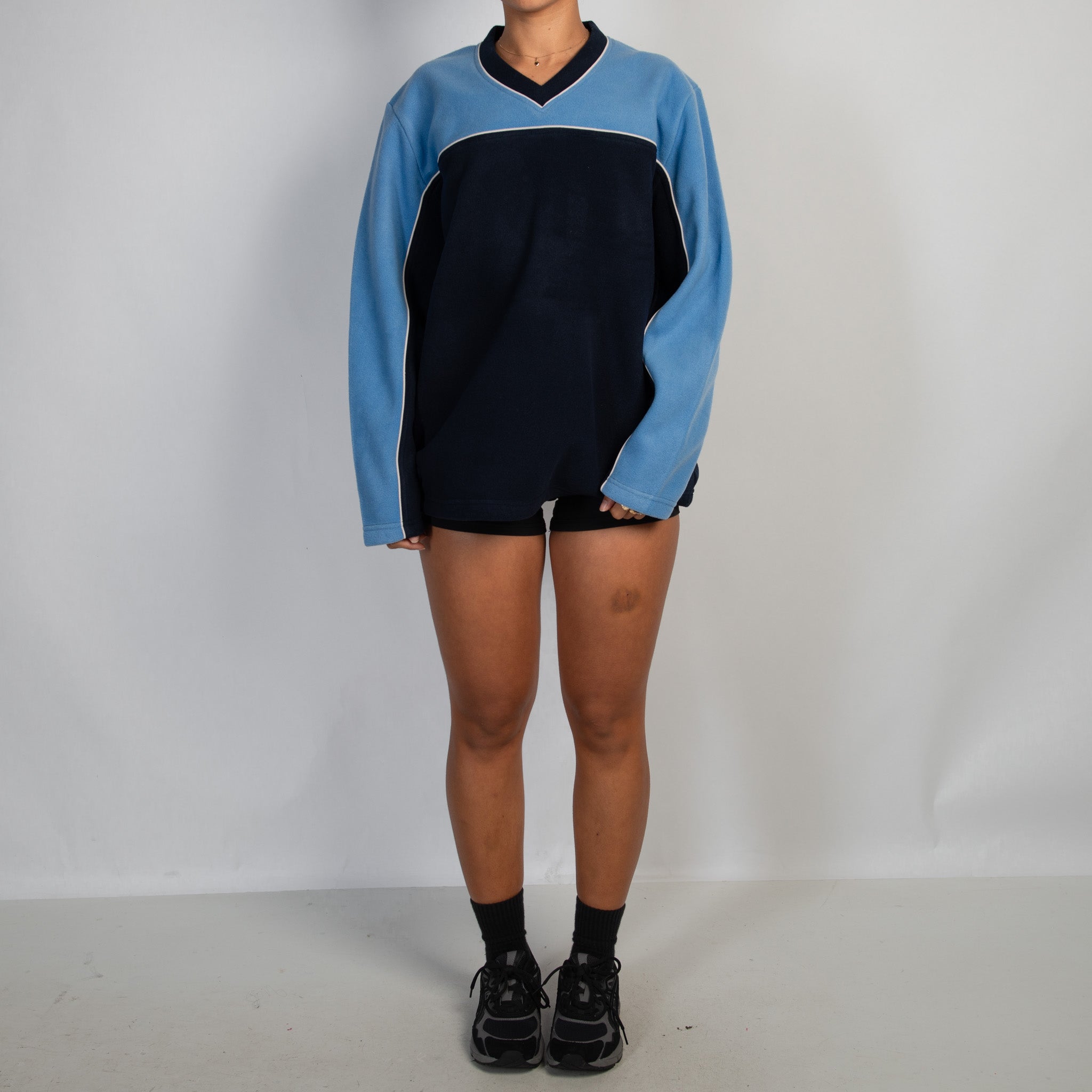 BLUE FLEECE SWEATER