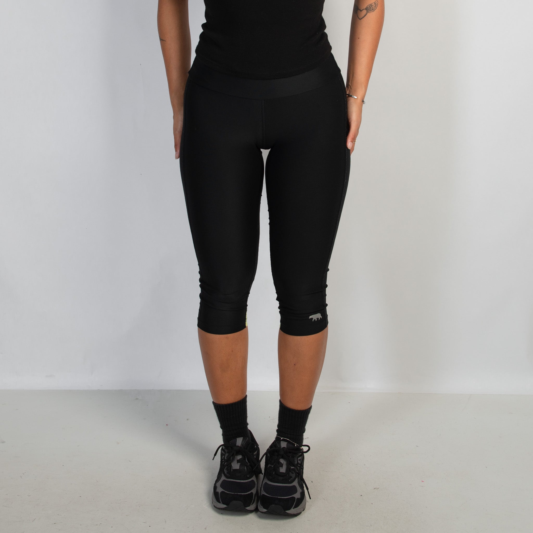 BLACK 3/4 TIGHTS