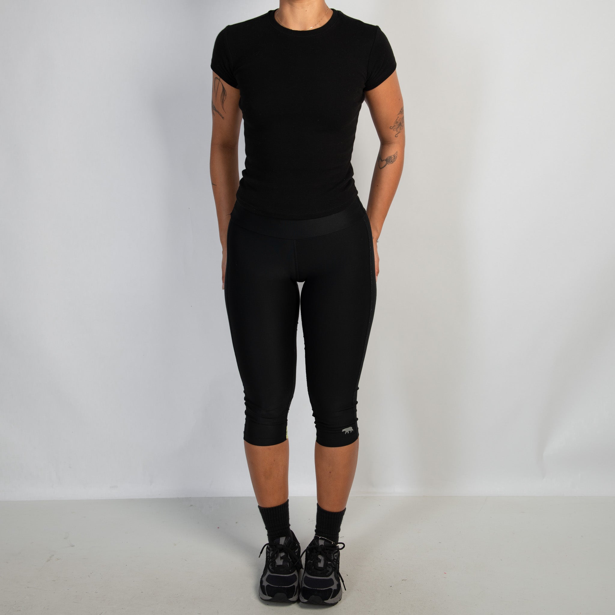 BLACK 3/4 TIGHTS