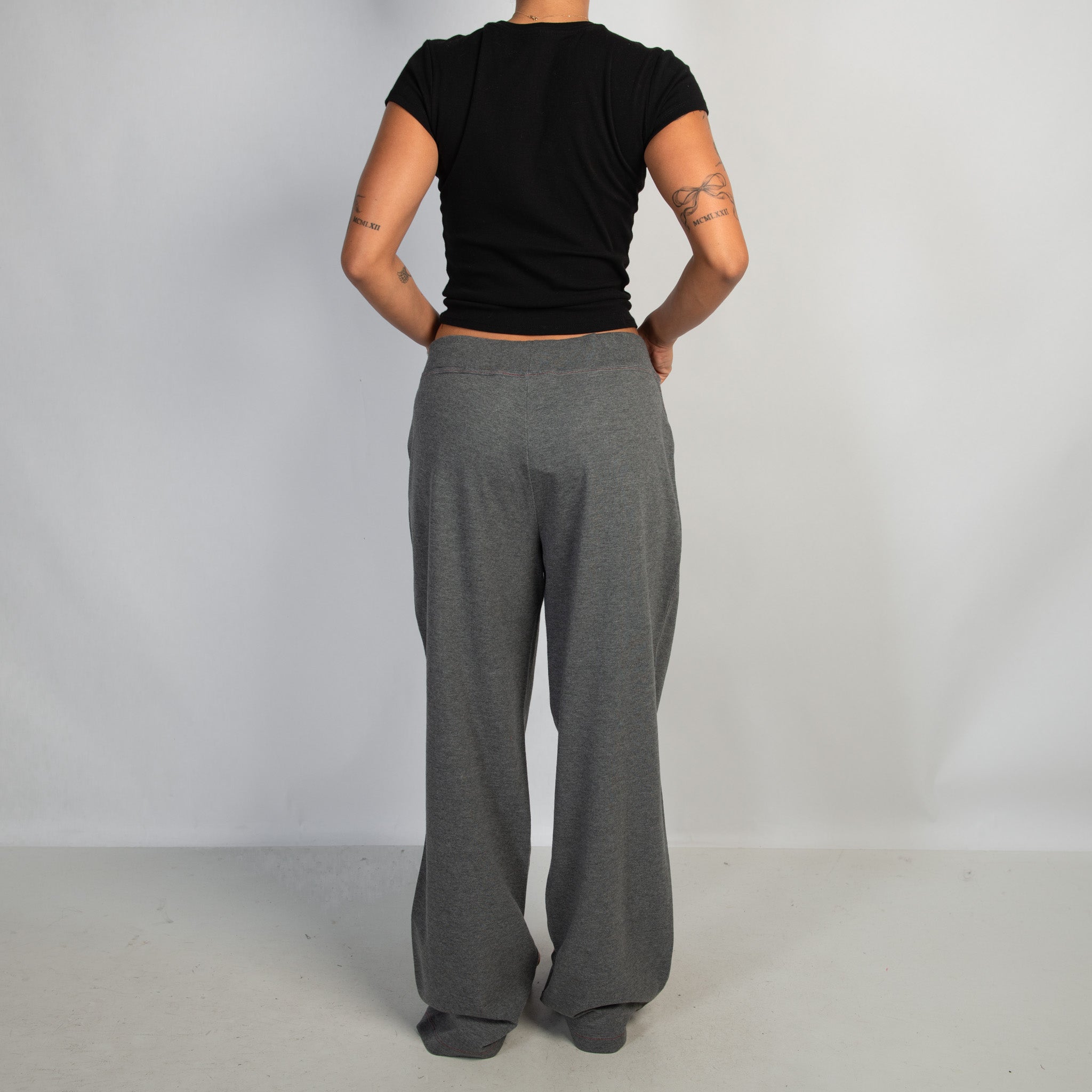 GREY LOUNGE PANTS