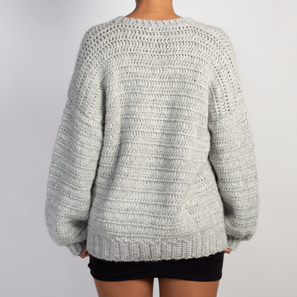 GREY CHUNKY KNIT SWEATER