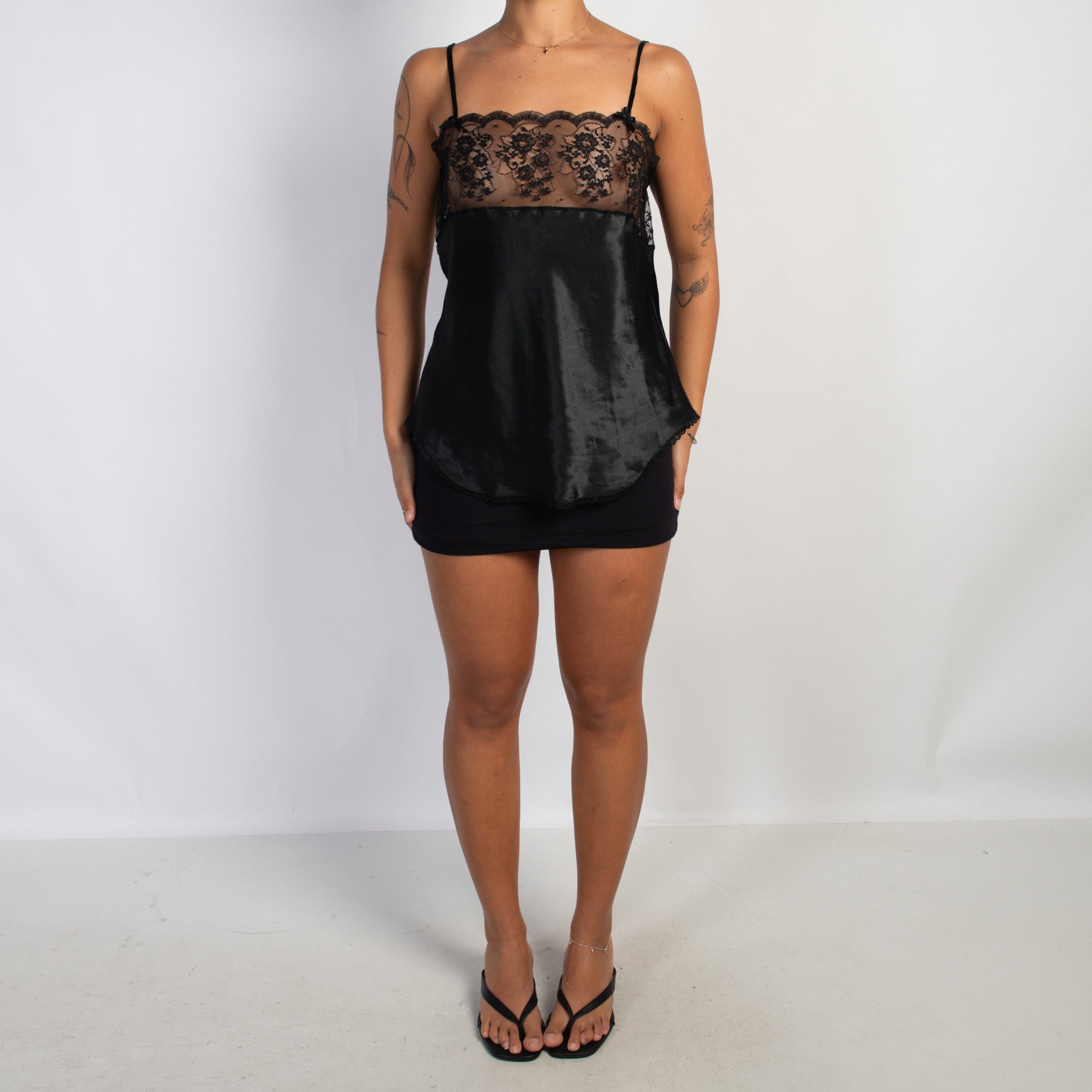 BLACK LACE PANEL CAMISOLE