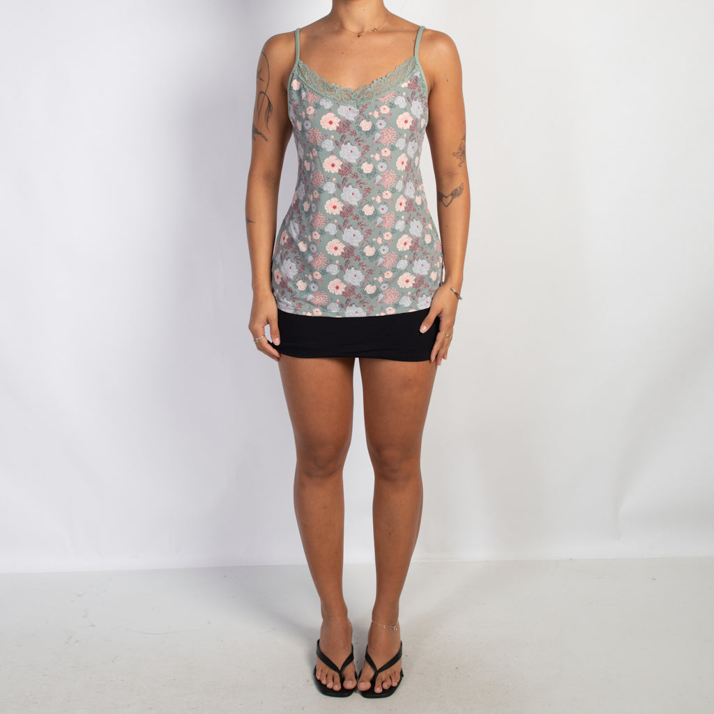 FLORAL SLINKY CAMISOLE