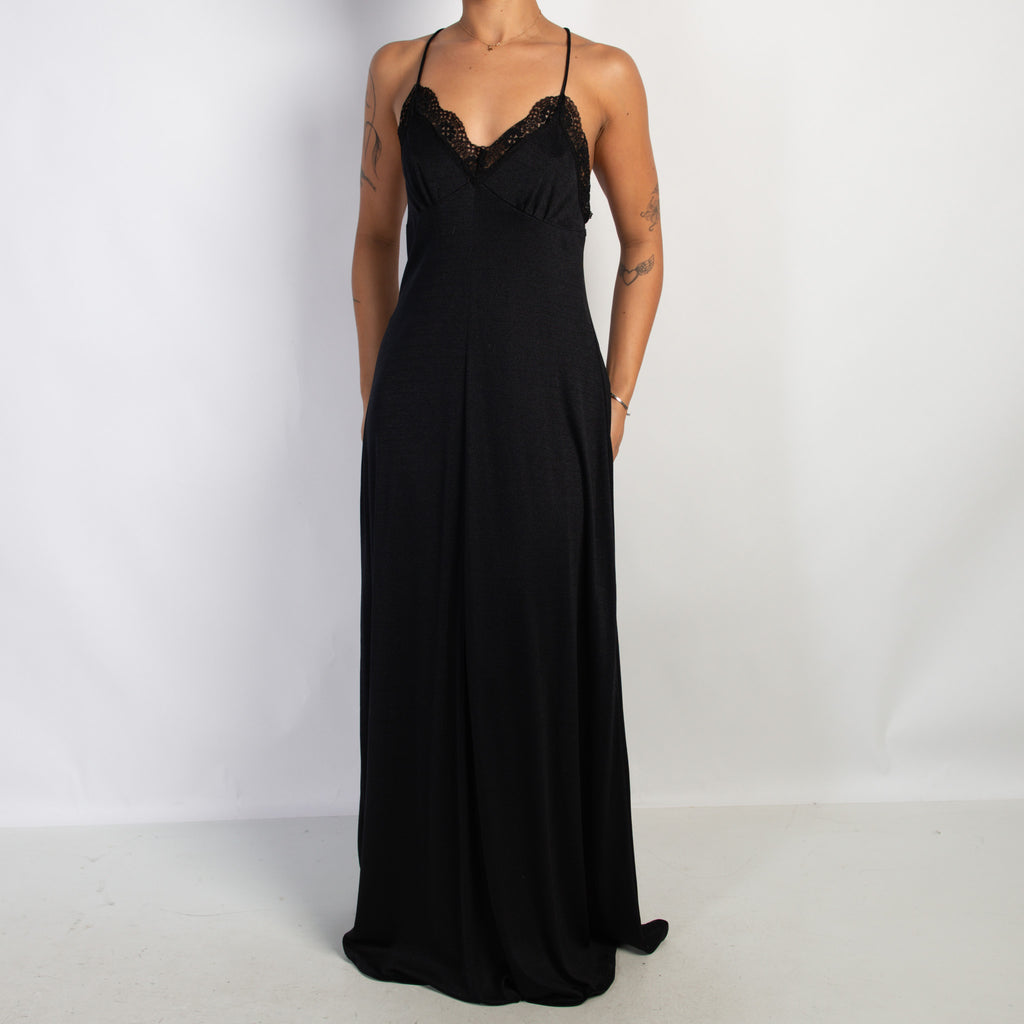 BLACK MAXI NIGHTGOWN