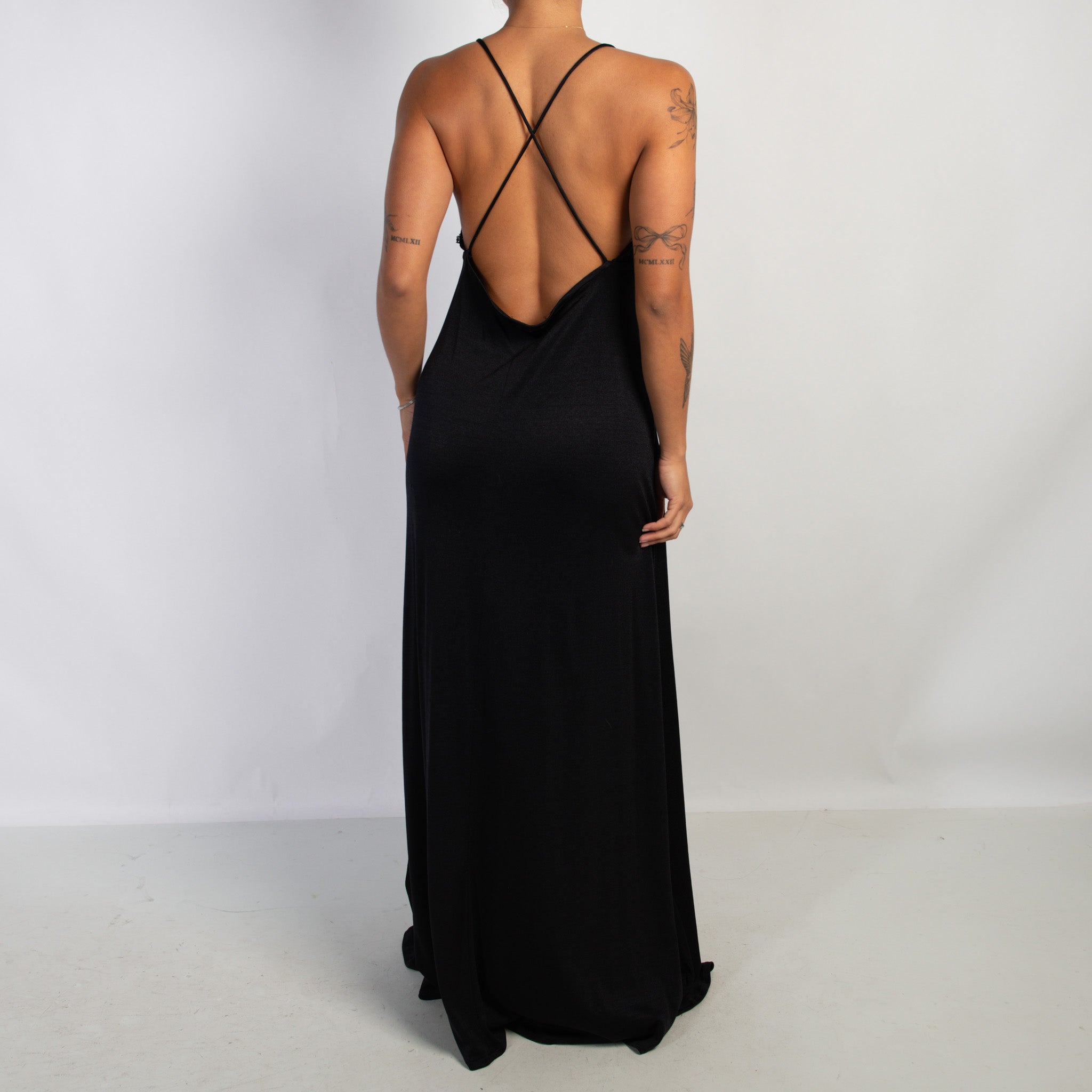 BLACK MAXI NIGHTGOWN
