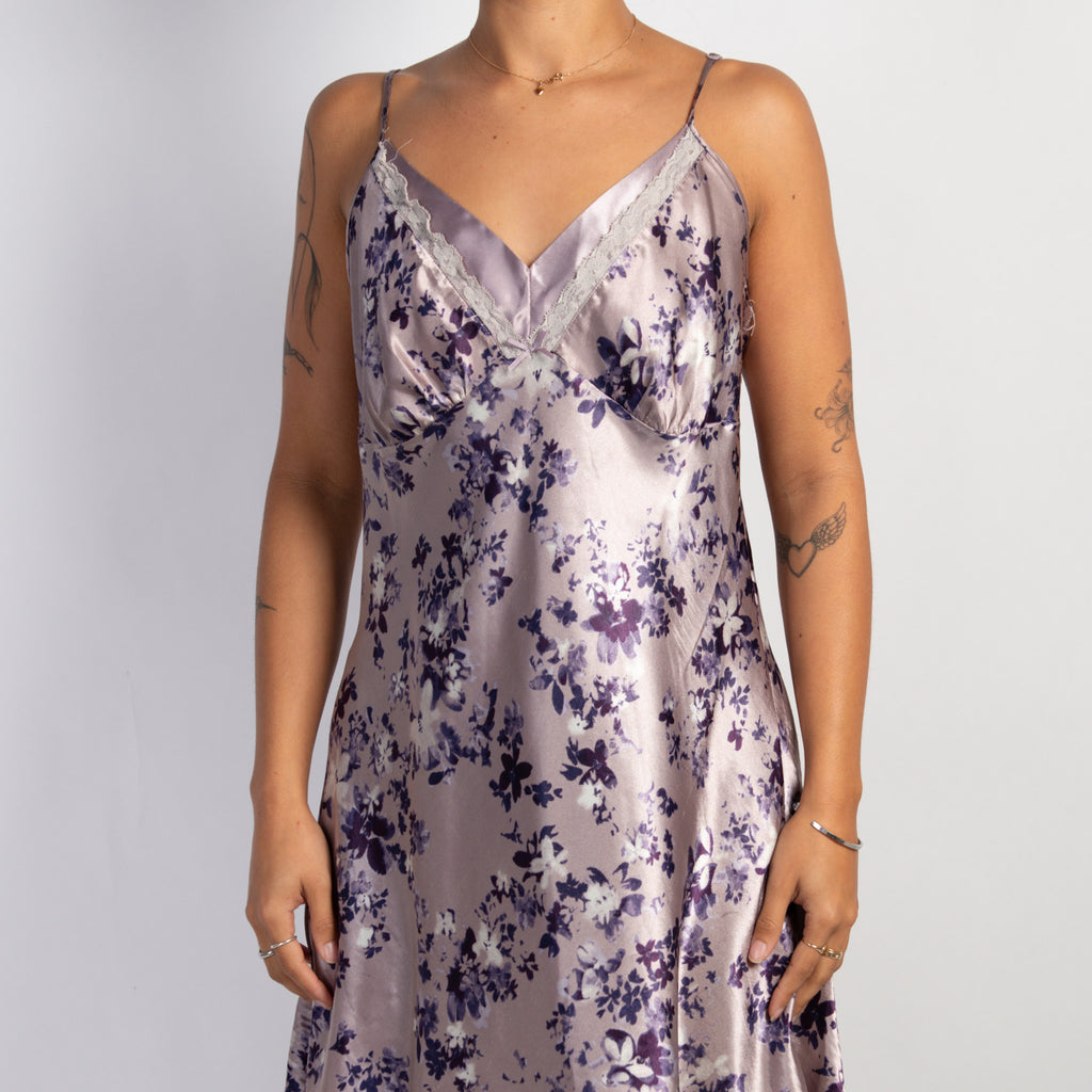 SATIN PATTERN CHEMISE