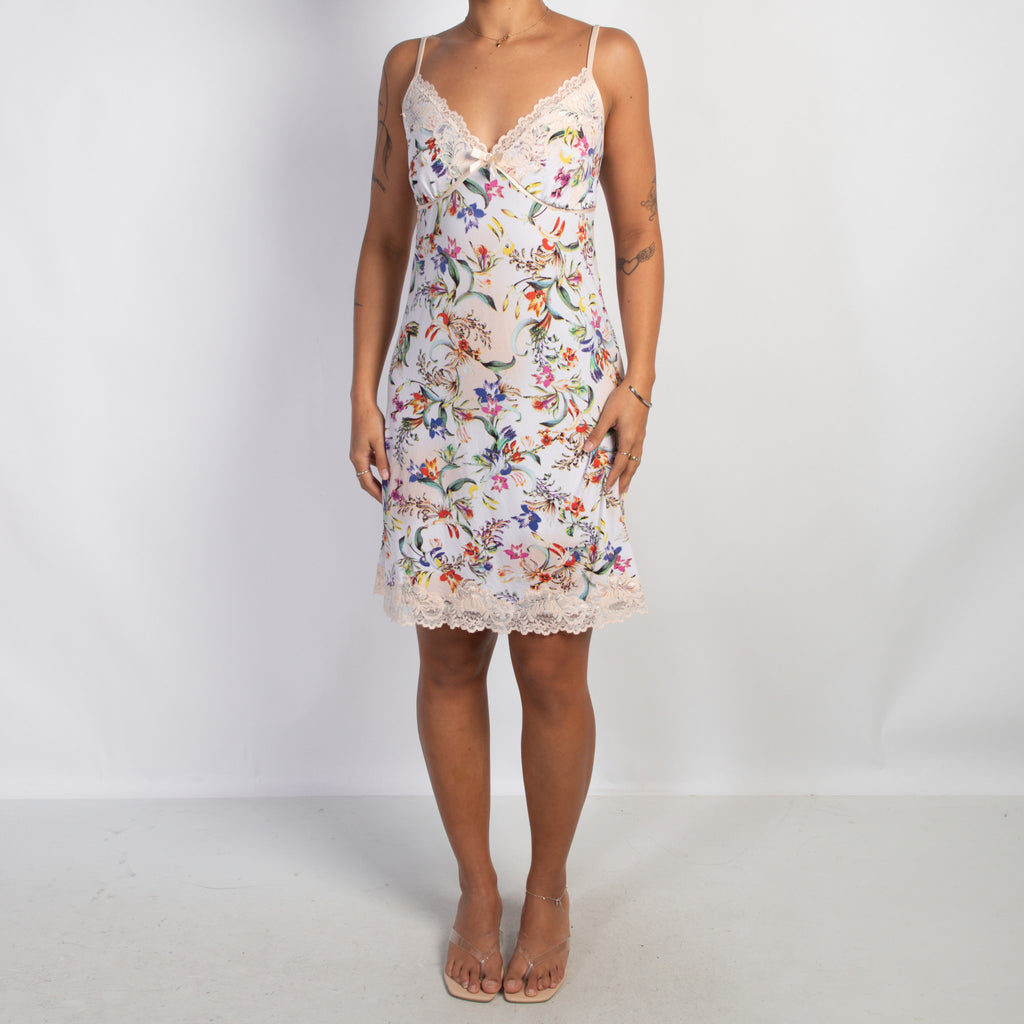SLINKY PATTERN CHEMISE