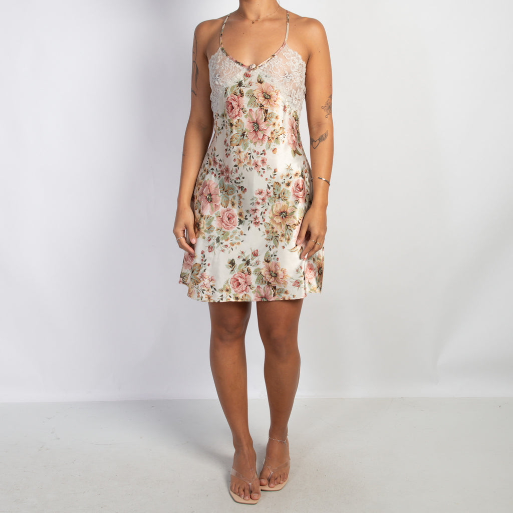 SATIN PATTERN CHEMISE