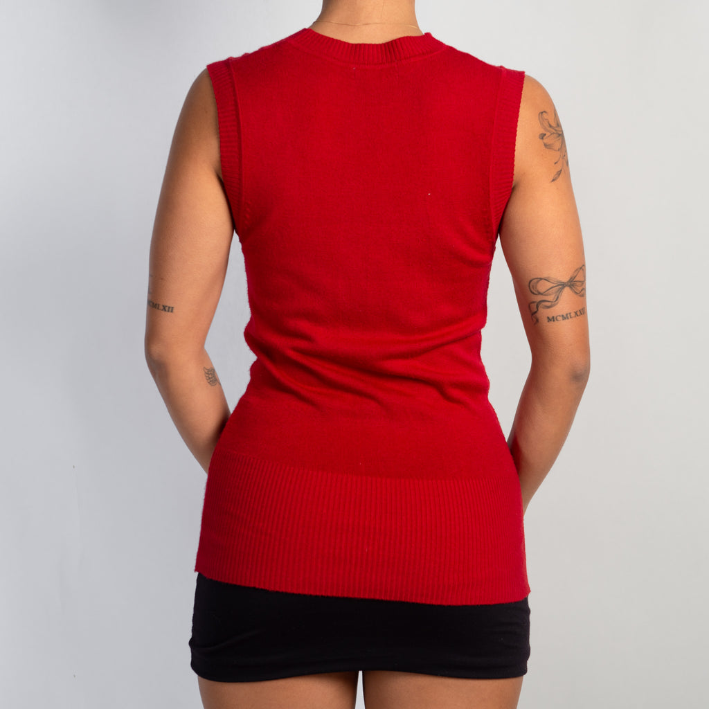 RED THIN KNIT VEST