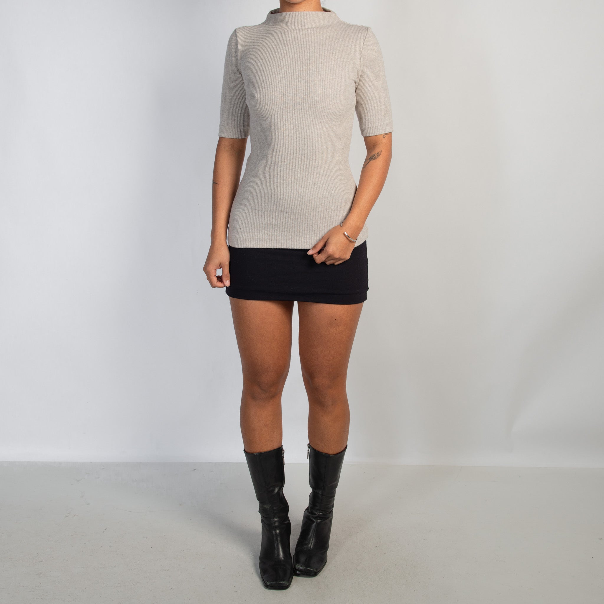 BEIGE RIB 1/2 SLEEVE TOP
