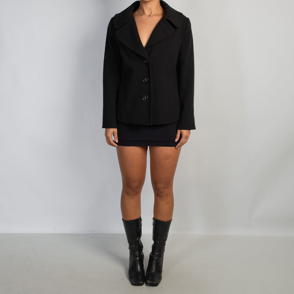 BLACK SHORT COAT