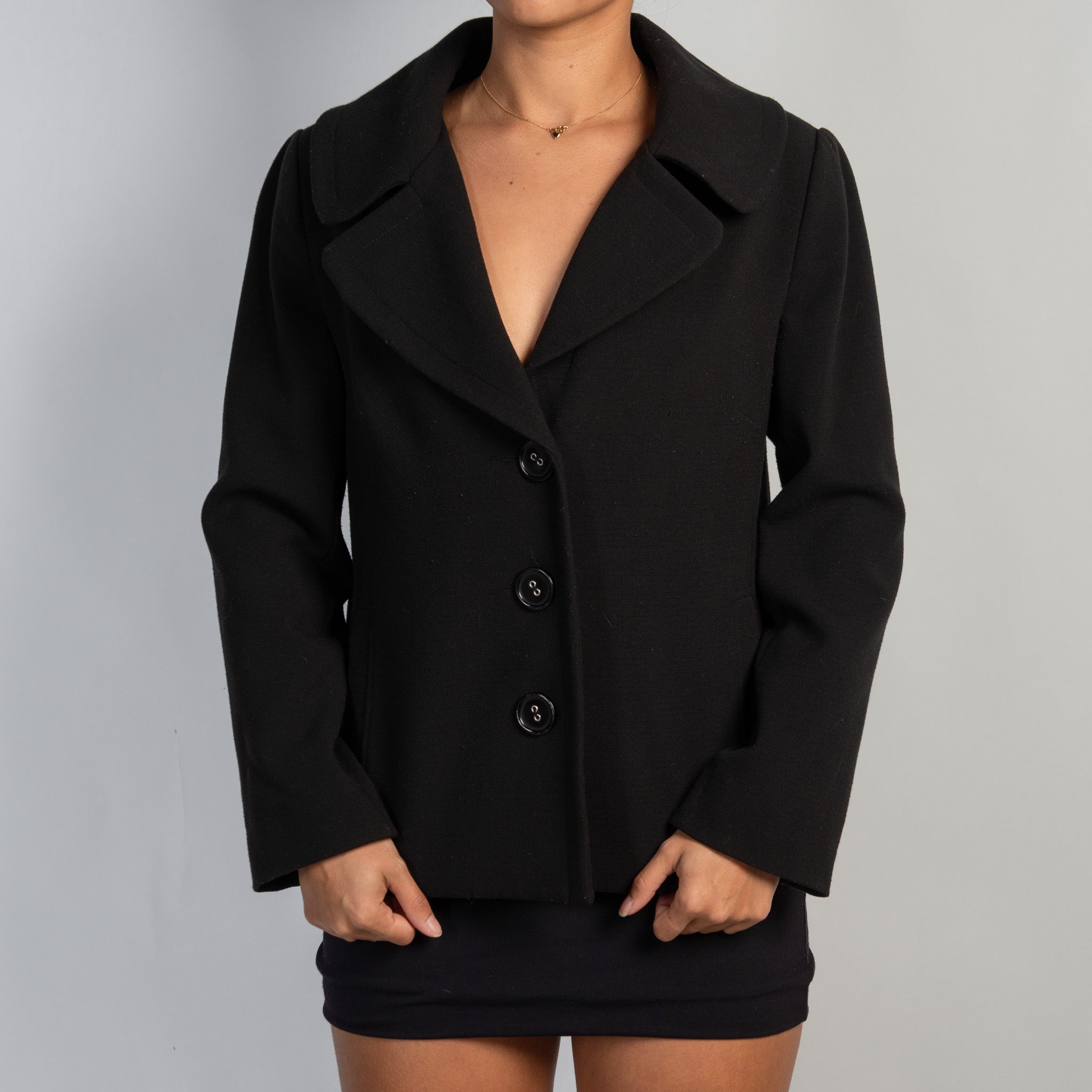 BLACK SHORT COAT