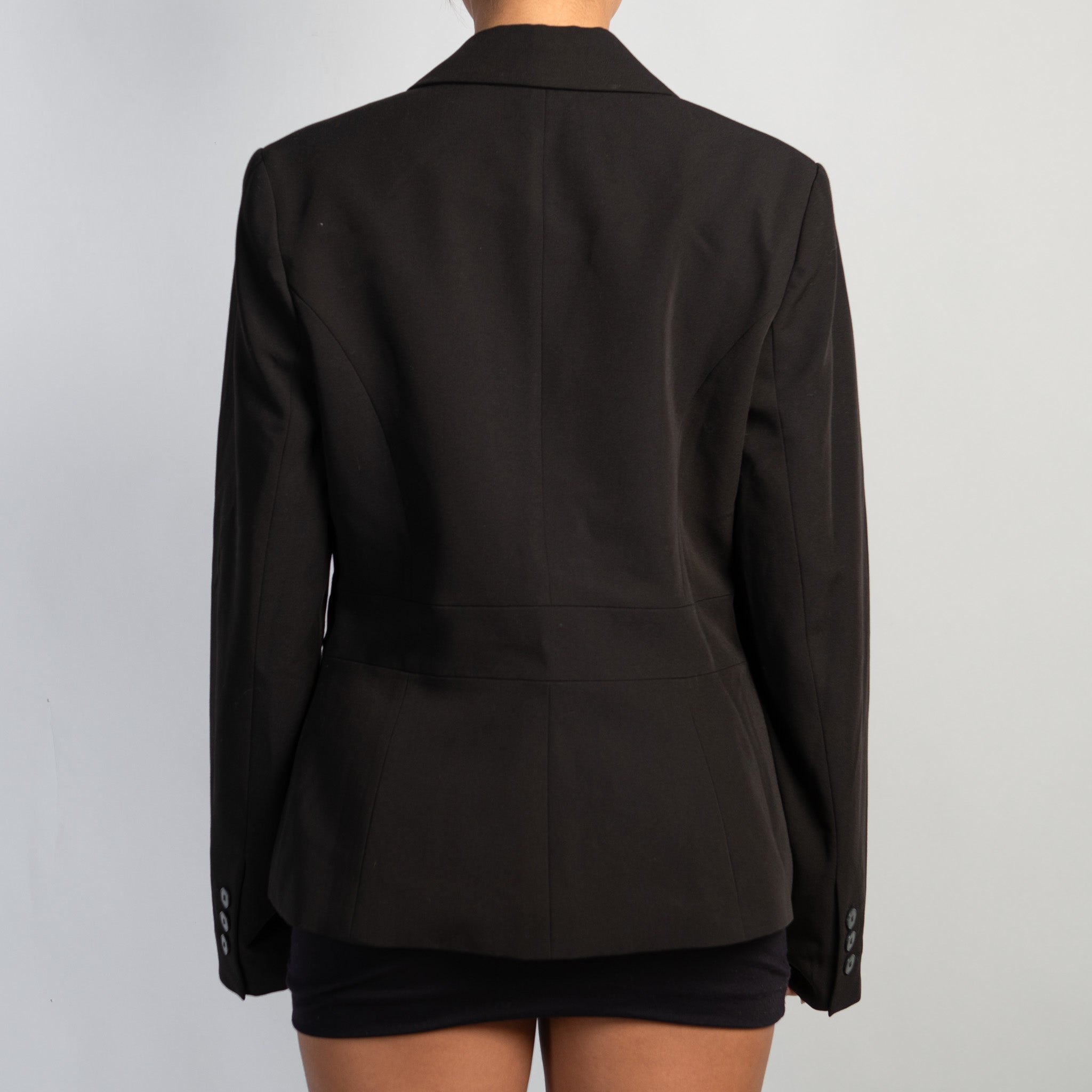 CLASSIC BLACK BLAZER