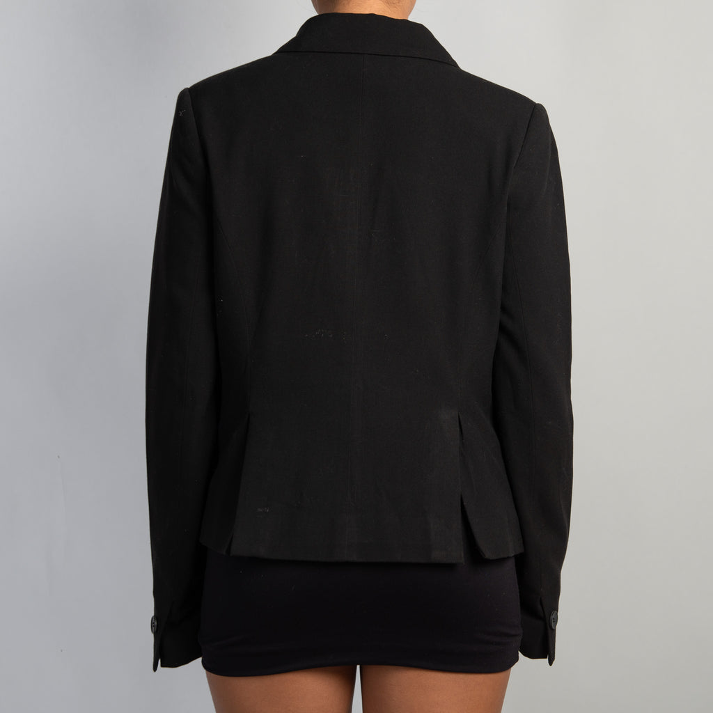 CLASSIC BLACK BLAZER